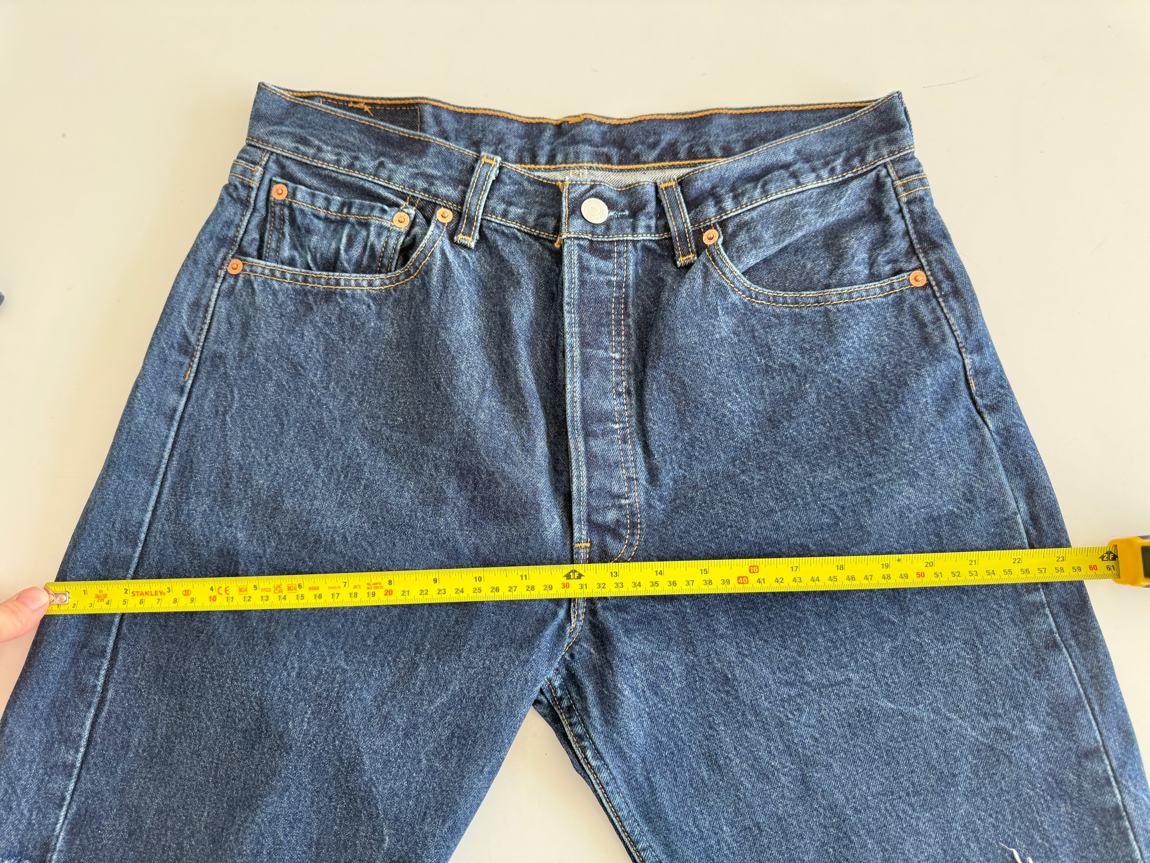 W32 L vintage Levis 501 31-32” measured dark raw blue Y2K denim shorts Levi’s 501s