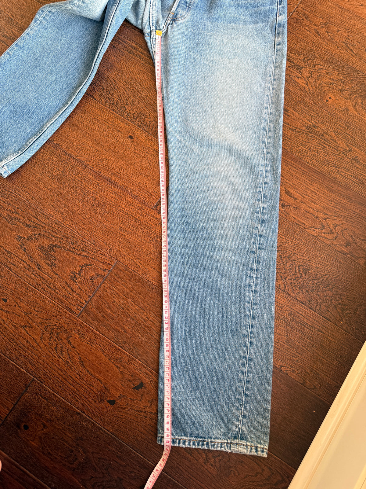 W32 L33 vintage Levis 501s 31/32” measured medium blue faded Y2K 501s