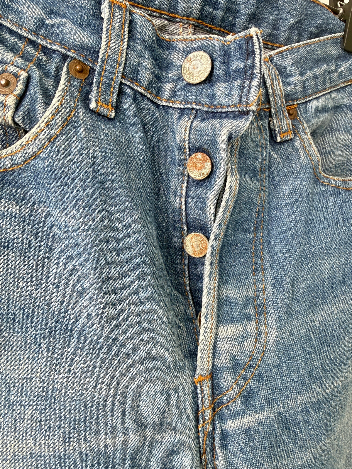 W25 L29 vintage Levis 501 25” measured waist dark blue faded 80s 501s  USA