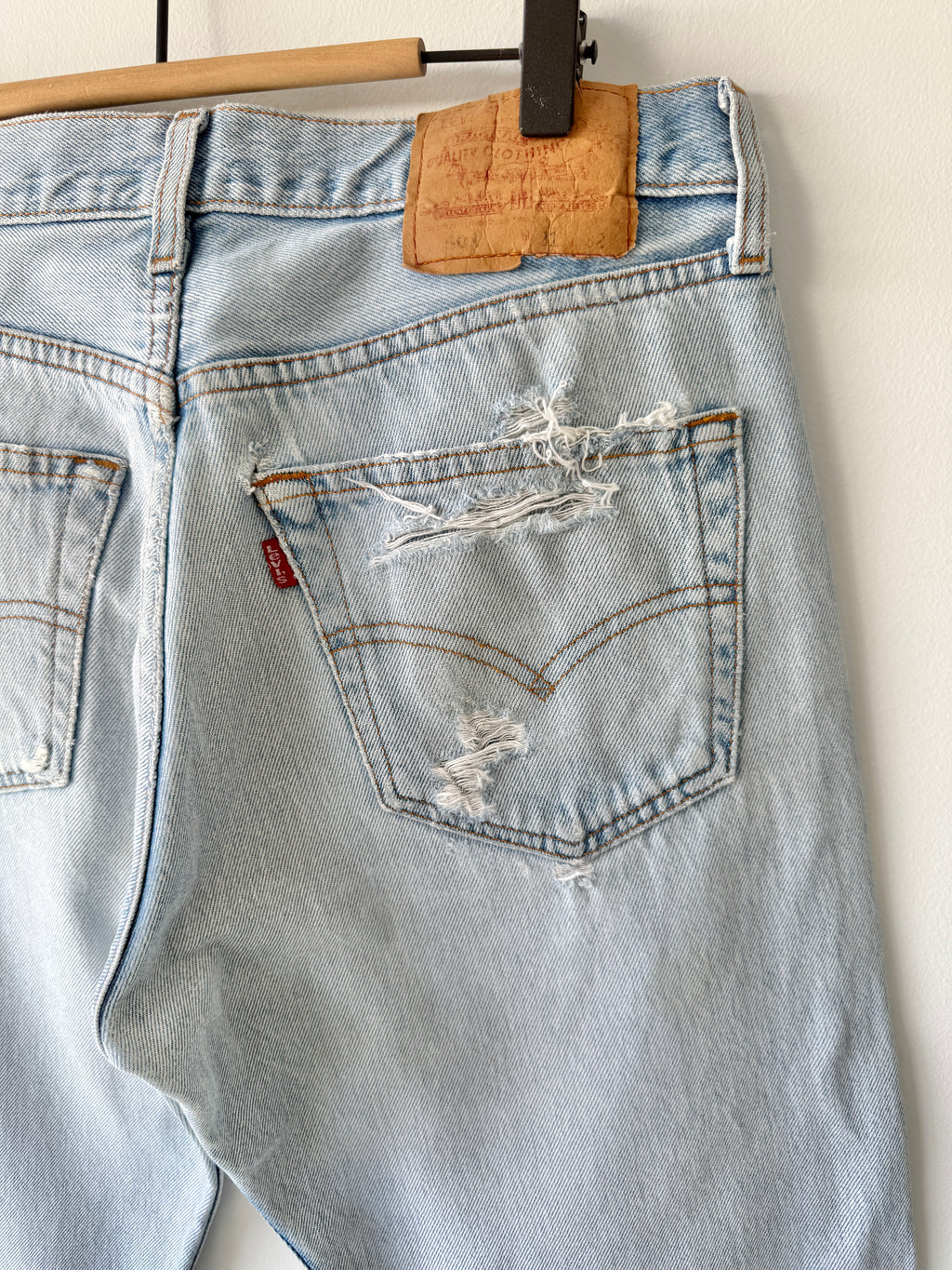 W30 L31 vintage Levis 501 29/30” light blue Levi’s 501s destroyed but beautiful denim