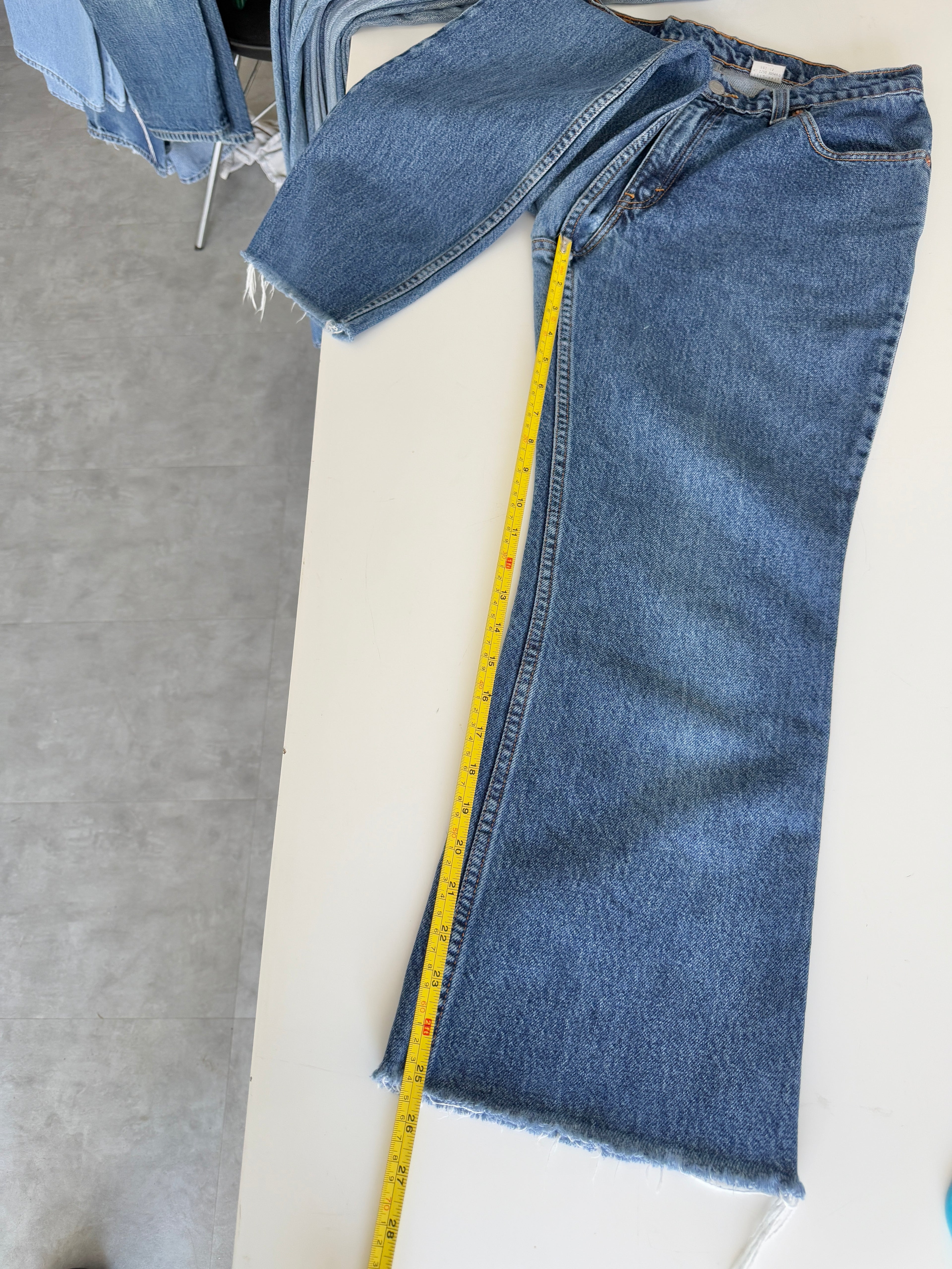 W28 L25 vintage Levis 517 28” measured dark blue 90s Levi’s 517s