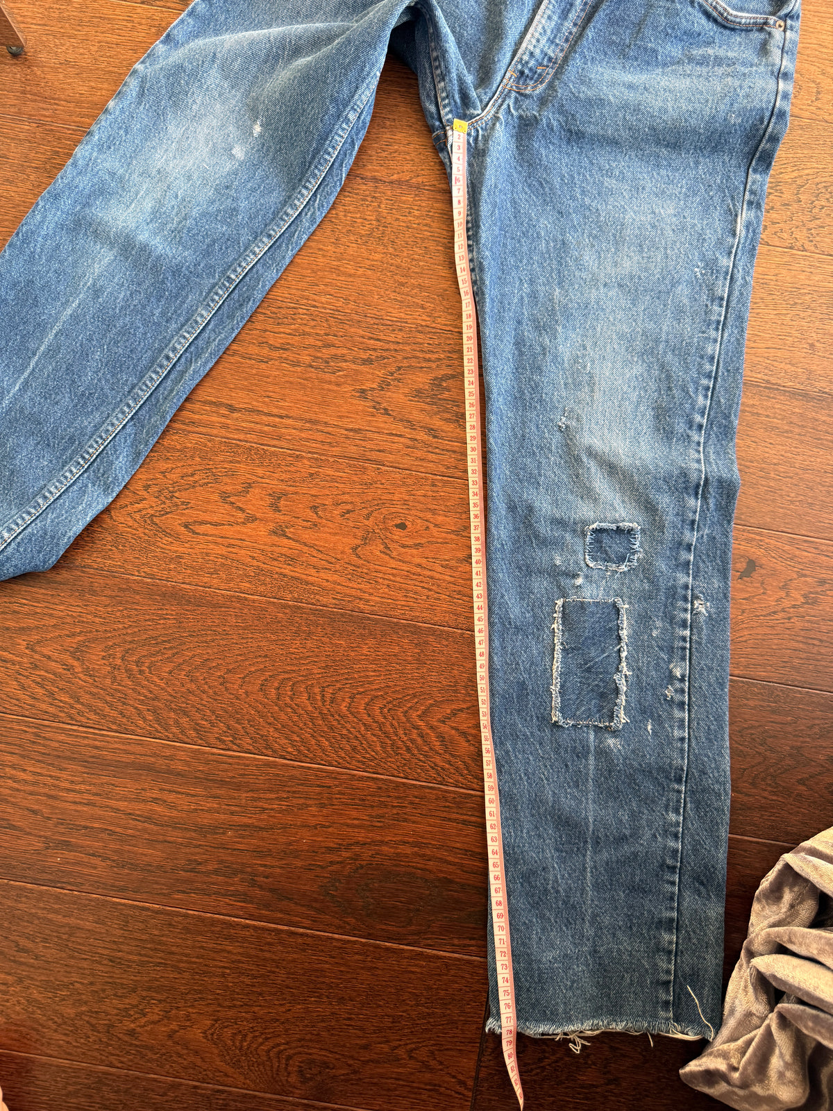 W31 L30 vintage Levis 509s 30/31” measured dark denim patch work blue 90s 509s USA