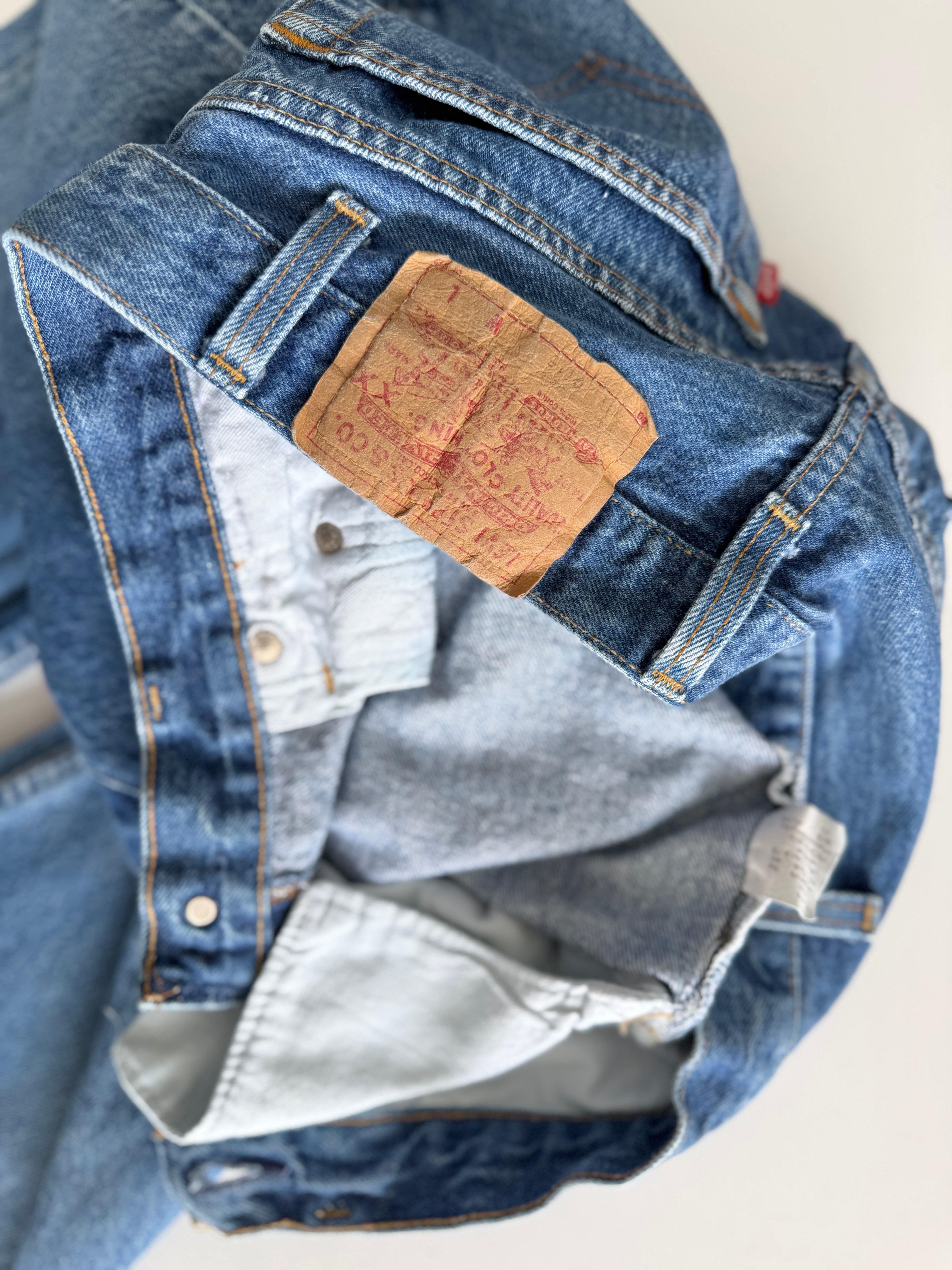 W31 L29 vintage Levis 501 29/31” measured raw blue denim faded blue 80’s levi’s 501s