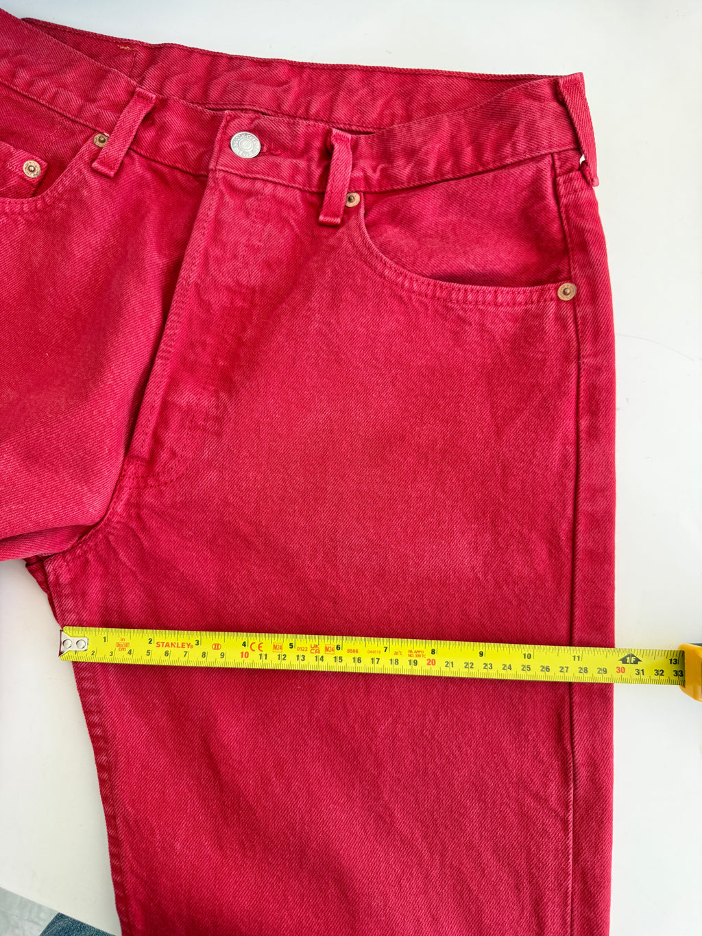 W30 L28 vintage Levis 501 29/30” measured waist red 90s 501s