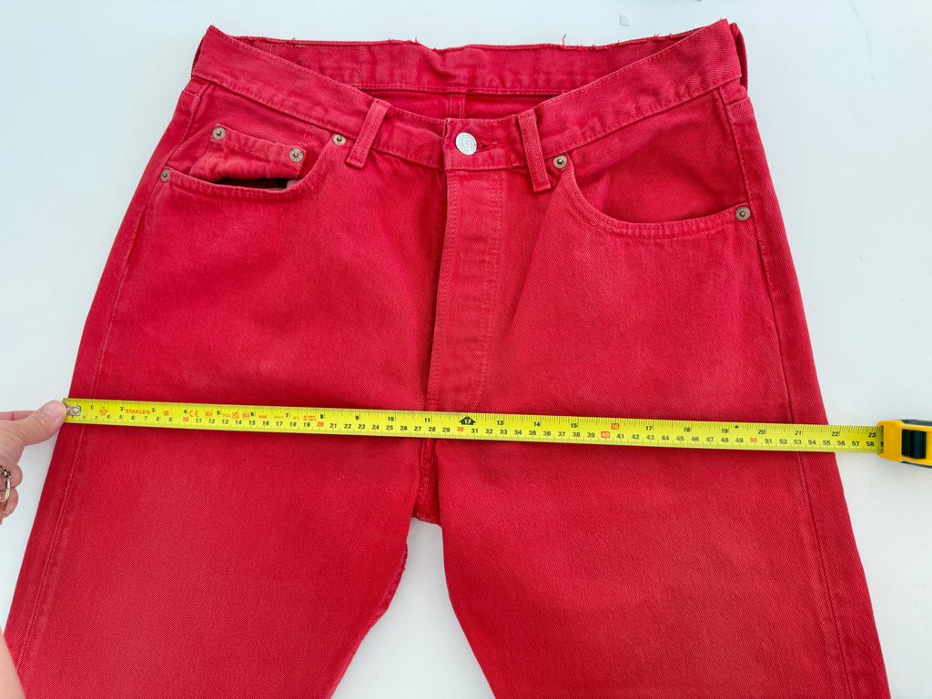 W31 L32 vintage Levis 501s 30/31” measured red denim 90s USA 501s
