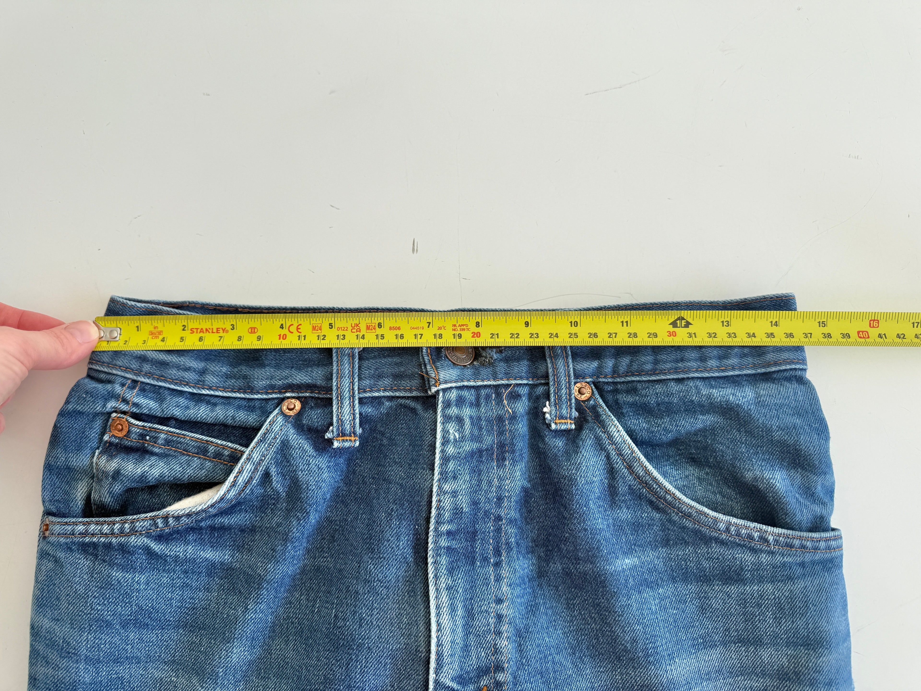 W28 L31 vintage Levis 630 27-28” measured dark blue denim 80s/90s  630s