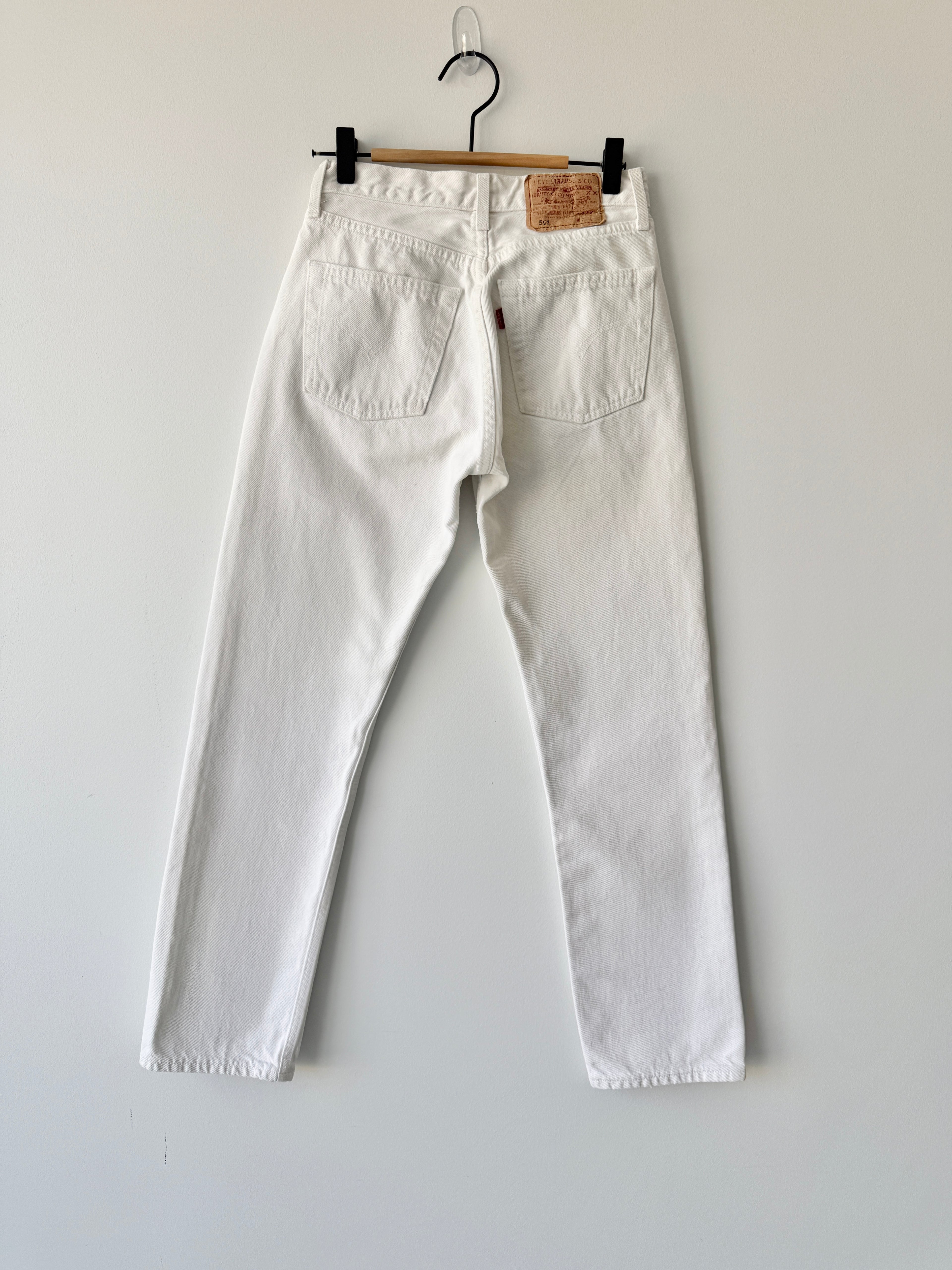 W24 L28 vintage Levis 501 23/24” measured waist white 501s 90s denim
