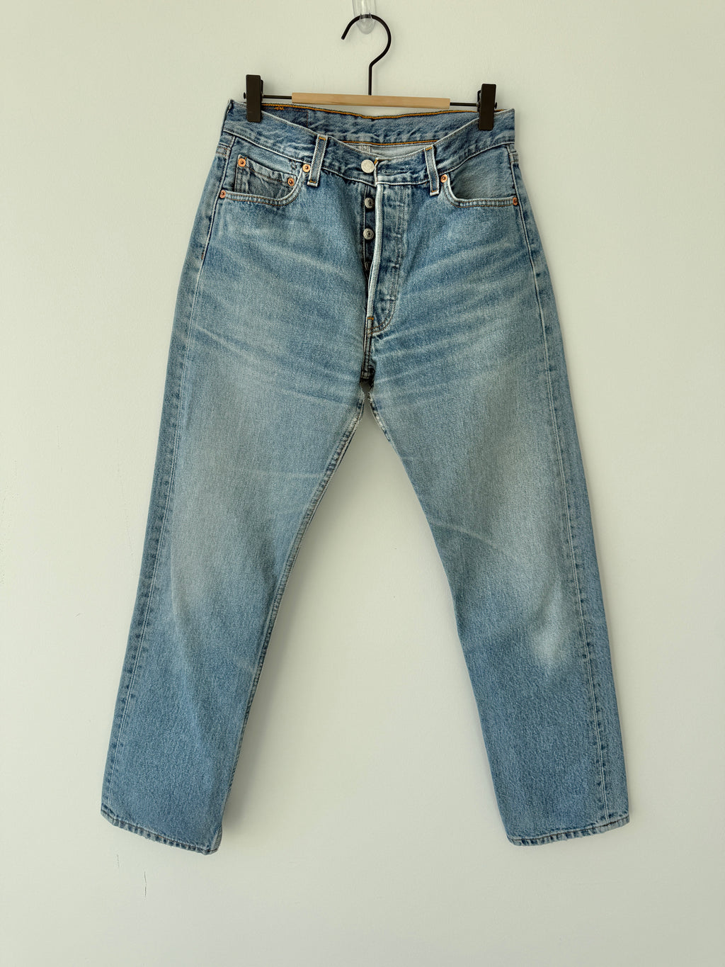 W28 L29 vintage Levis 501 27/28” measured whiskers medium blue Y2K 501s