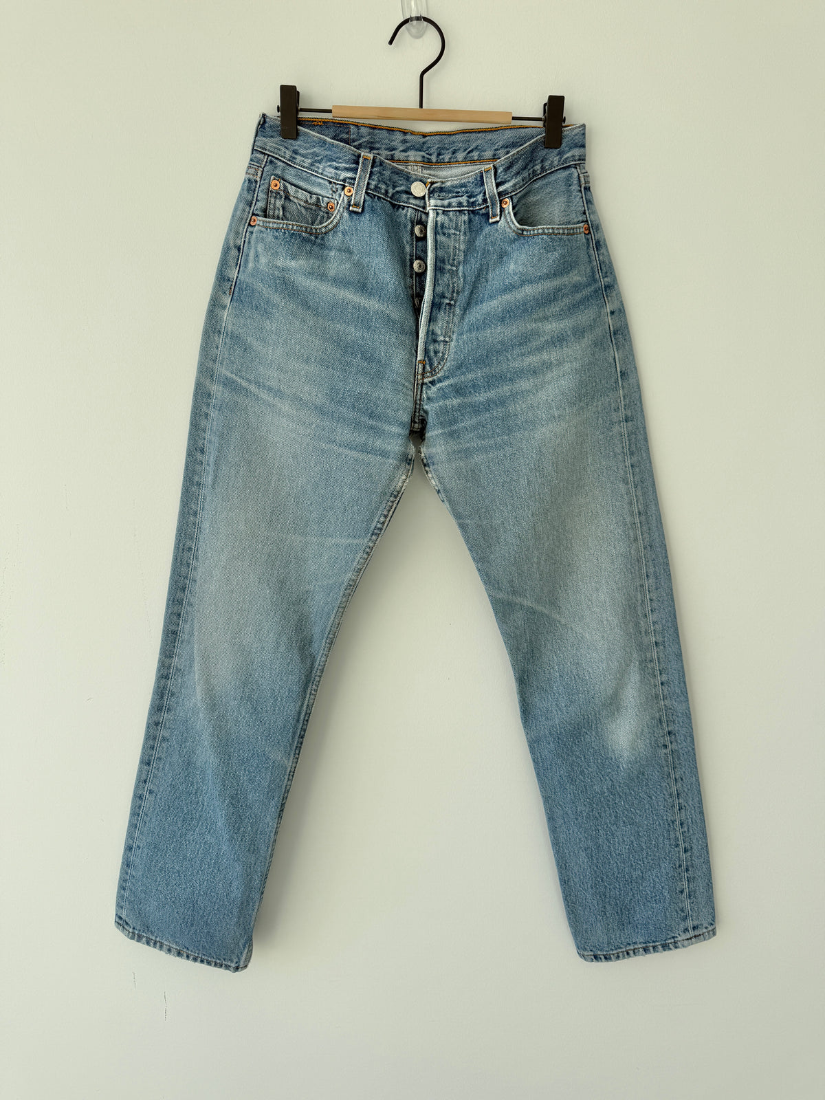 W28 L29 vintage Levis 501 27/28” measured whiskers medium blue Y2K 501s