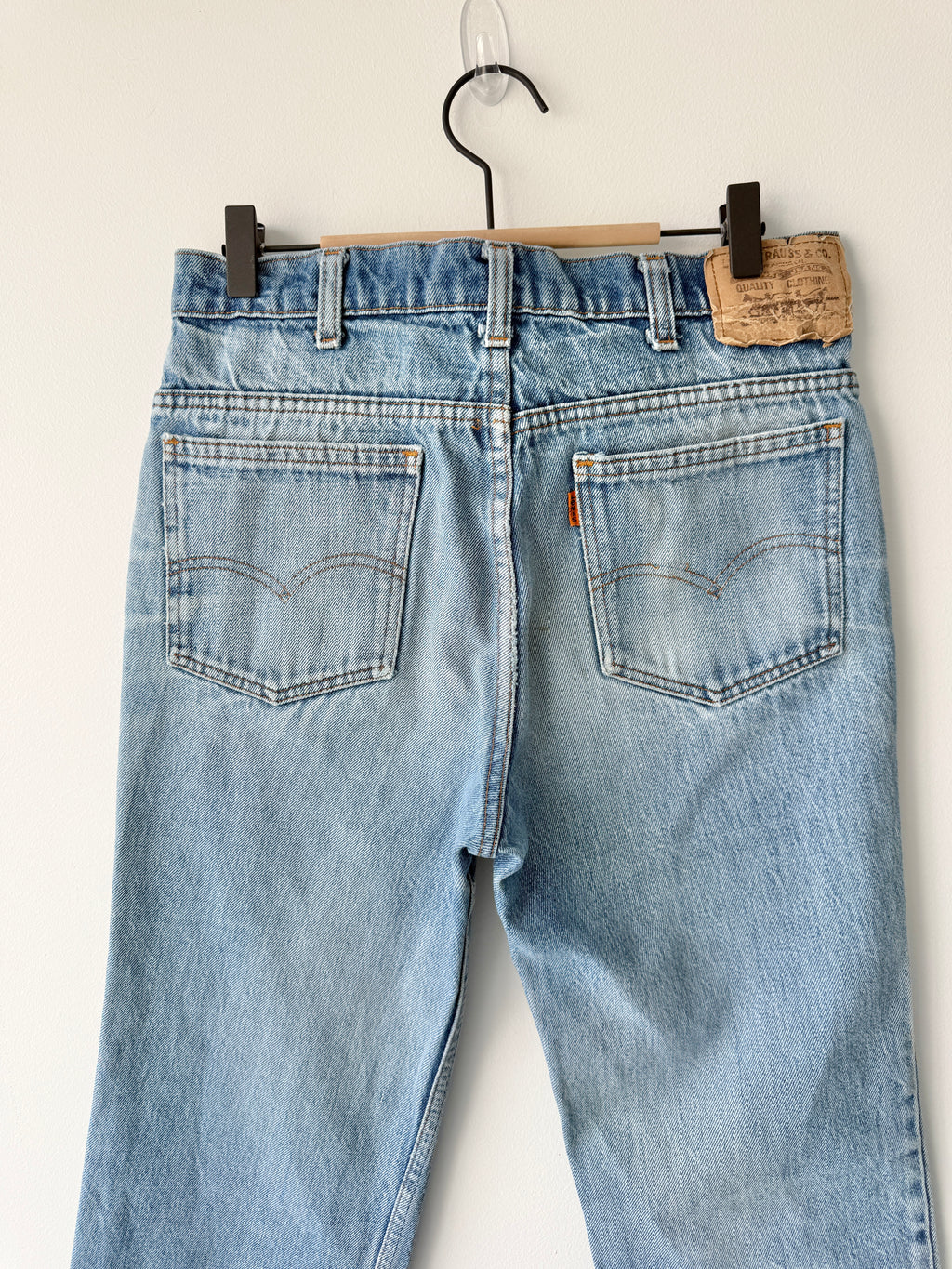 W28 L27 vintage Levis orange tag light blue faded 28” measured waist 501s 80s