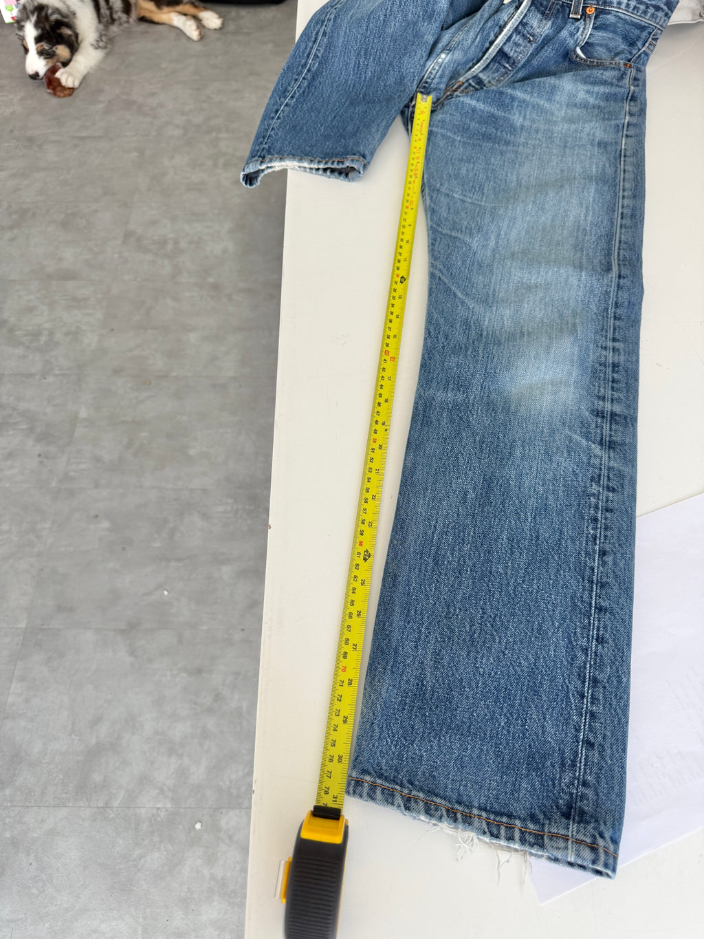 Soft W28 L31 vintage Levis 501 27/28” measured waist faded dark blue 501s 90s denim
