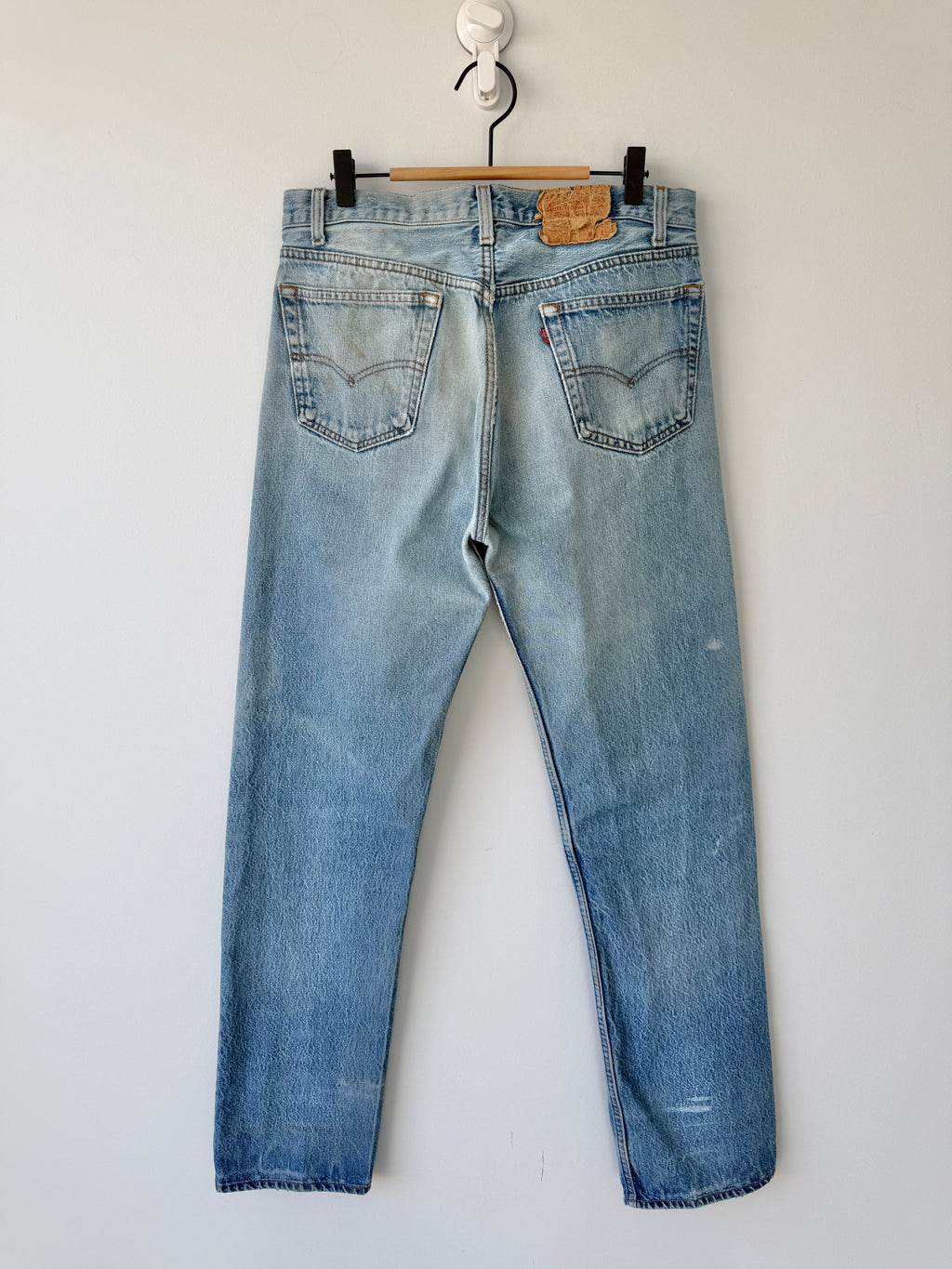 W32 L33 vintage Levis 501 31/32” measured medium faded blue denim 80s Levi’s 501s USA