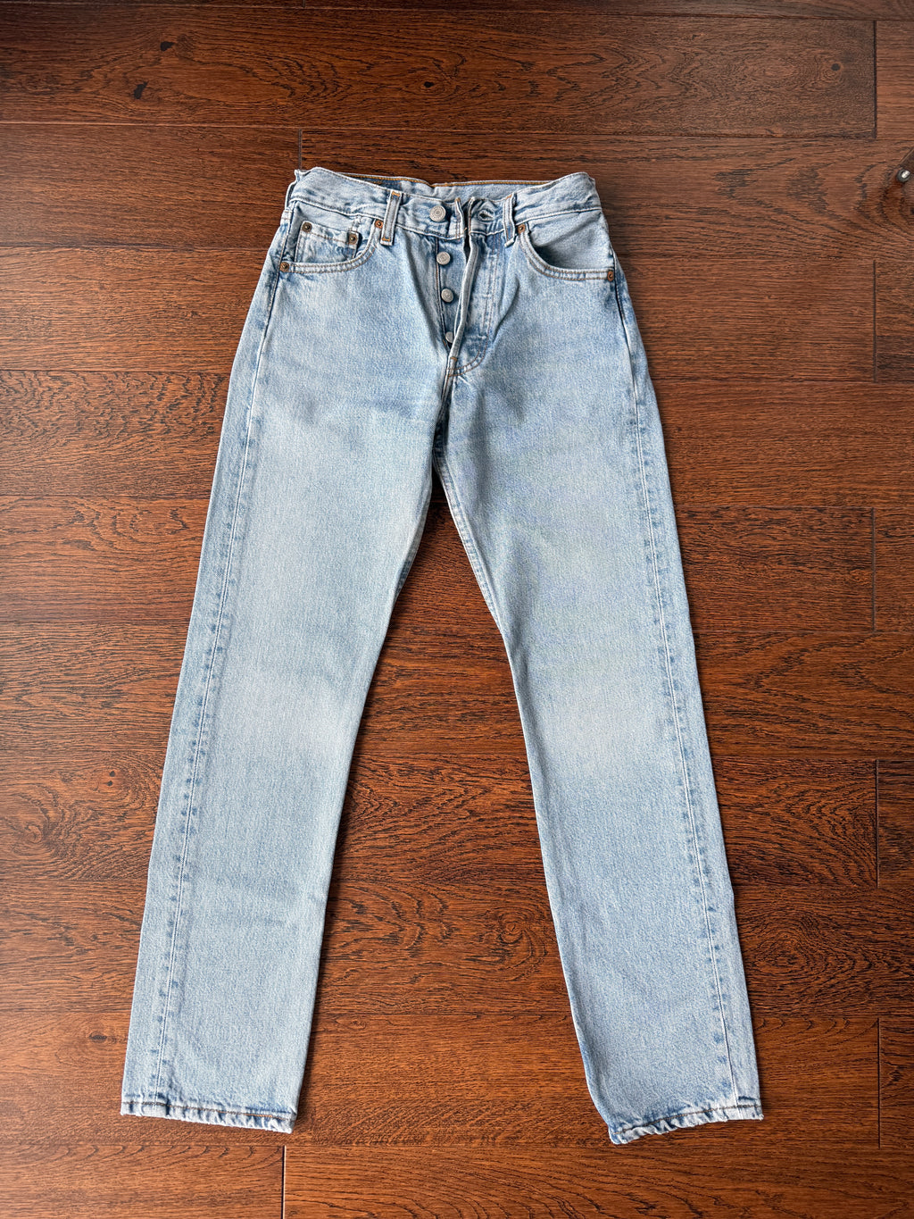 Softer W24 L29 vintage Levis 501 22/24” measured light blue 90s Levi’s 501s