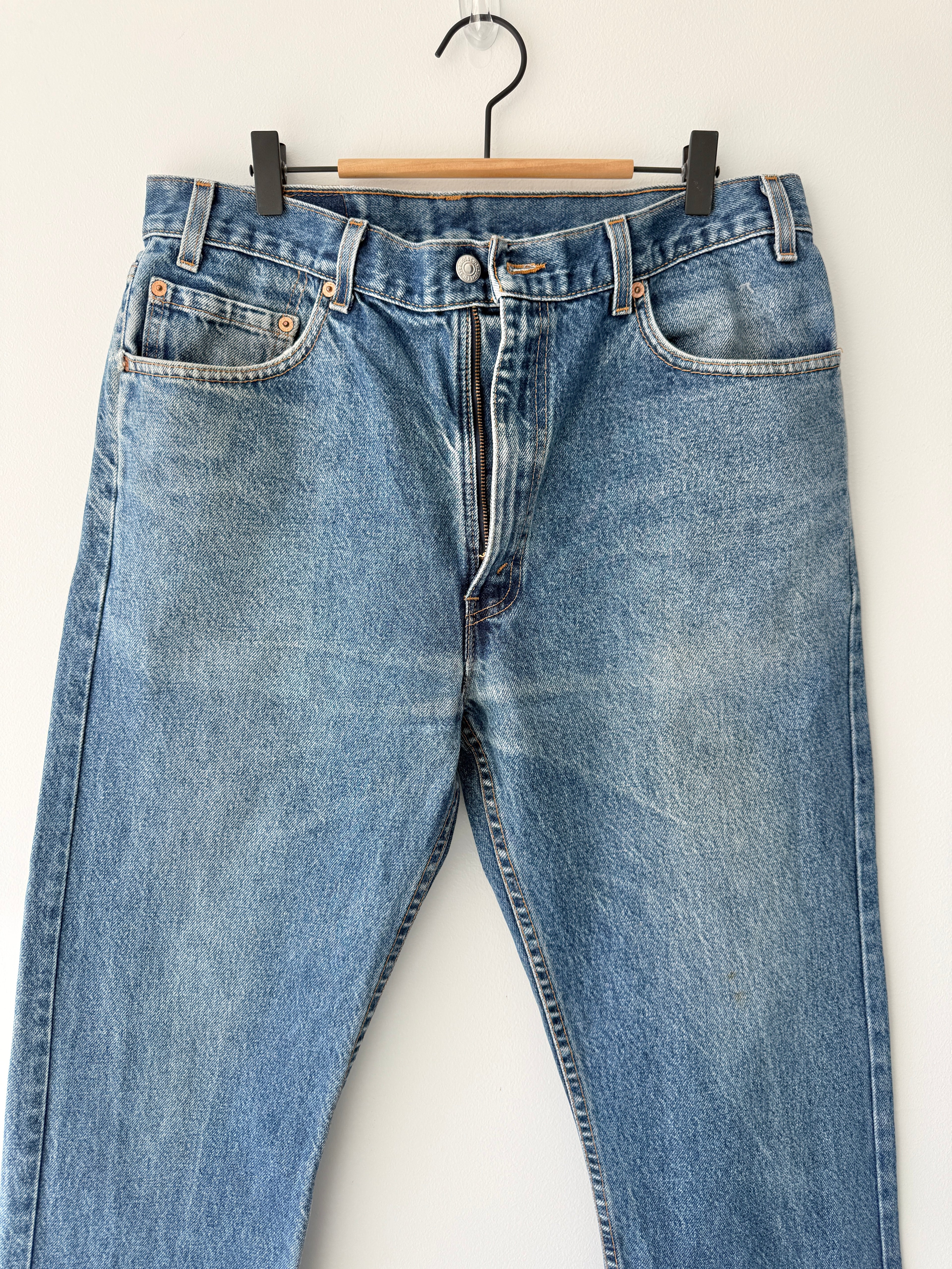 W34 L29 vintage Levis 505 32/34” measured waist dark faded USA 90s 505s