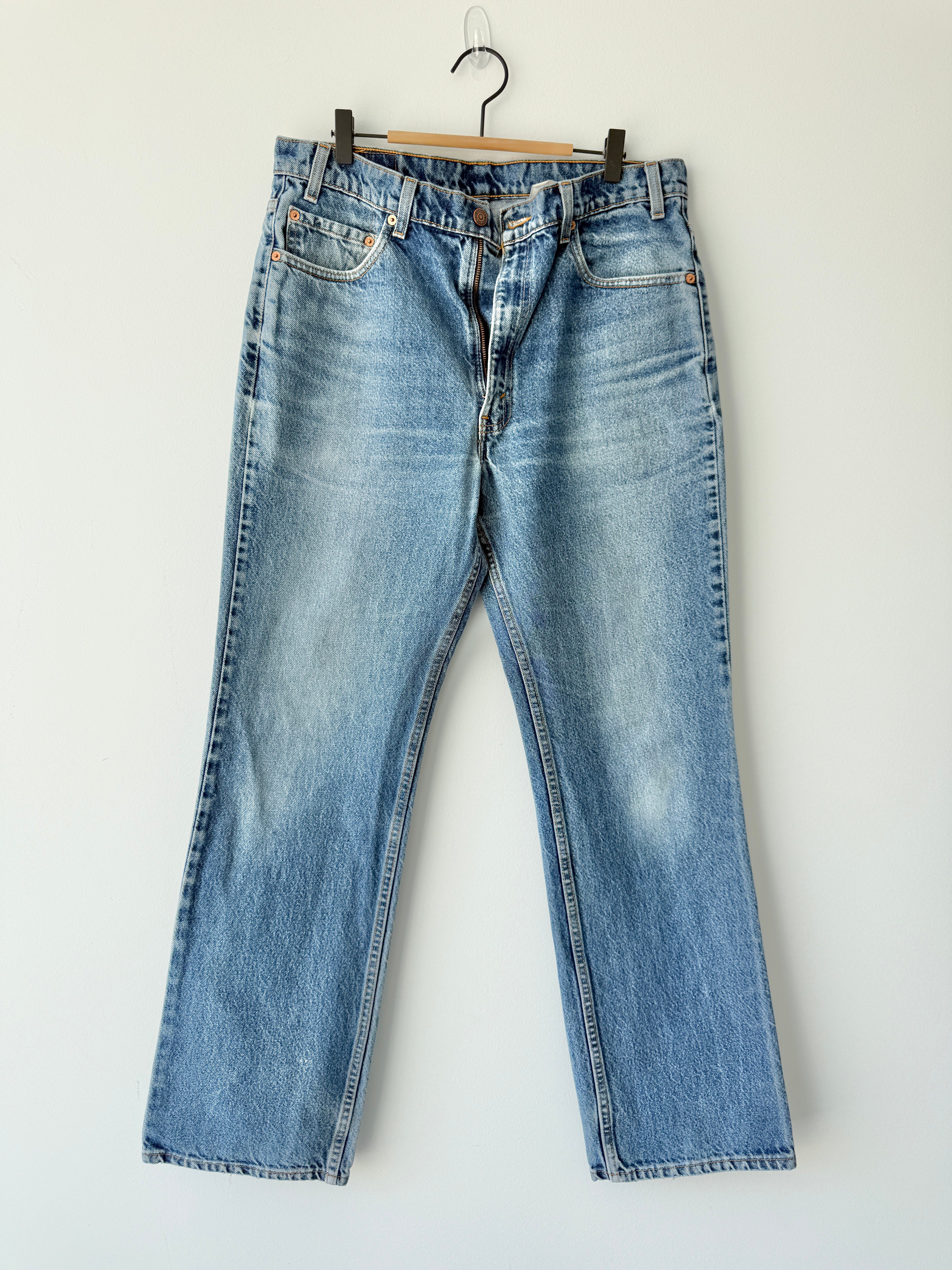 W33 L31 vintage Levis 517 33” measured waist medium faded blue 90s 517s