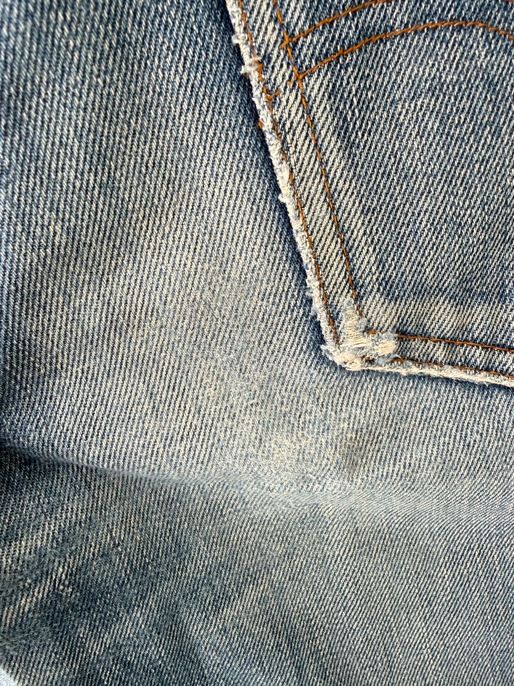 Soft W26 L27 vintage Levis 630 25/26” measured waist dark faded blue 630s 80s