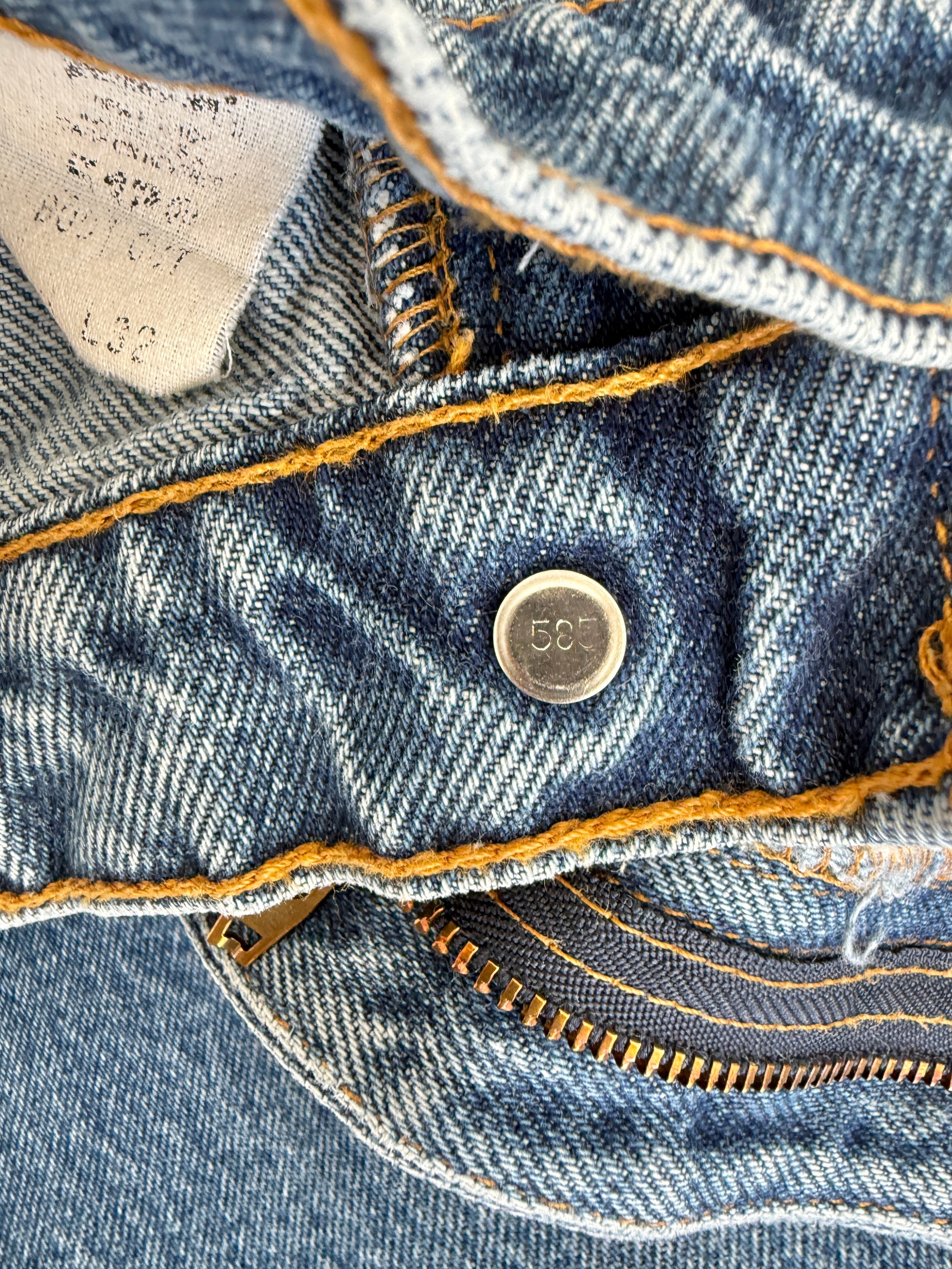W33 L31 vintage Levis 517 33” measured waist medium faded blue 90s 517s