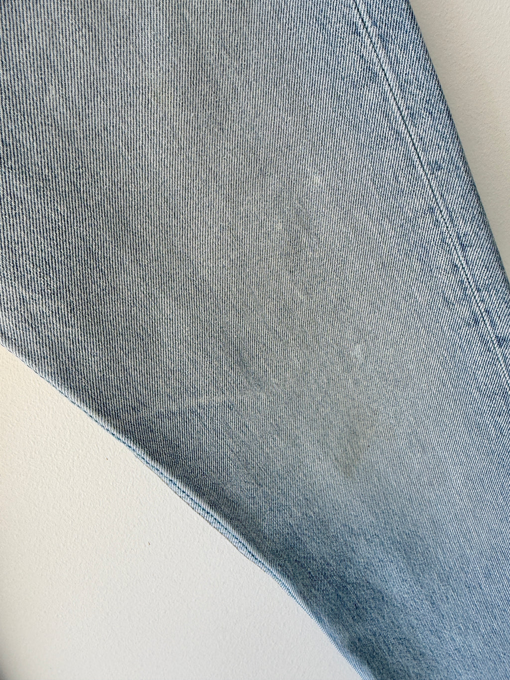 W27 L31 vintage Levis 501 26/27” measured waist light blue faded  90s 501s