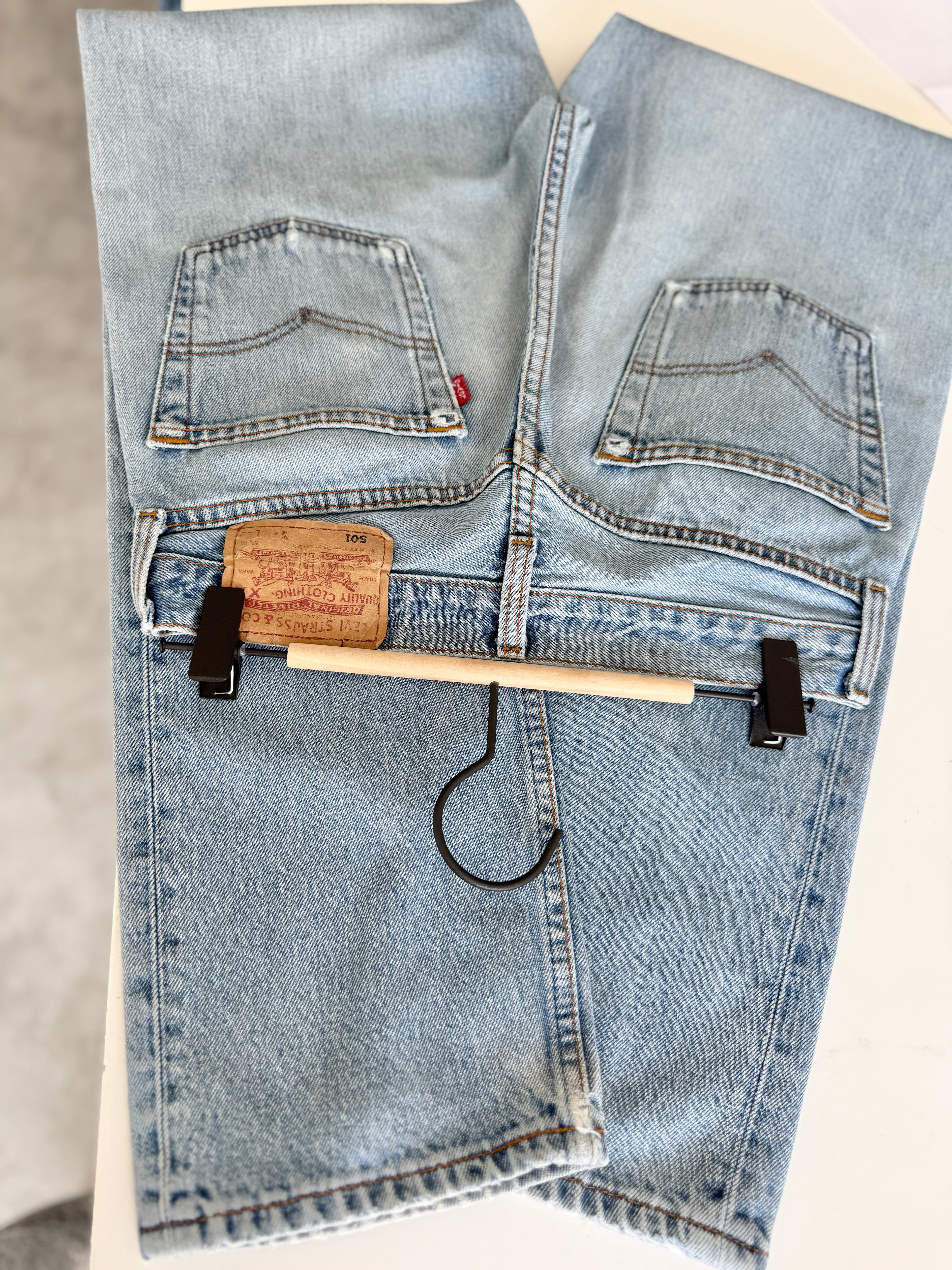 W27 L31 vintage Levis 501 26-27” measured light blue 90s denim Levi’s 501s