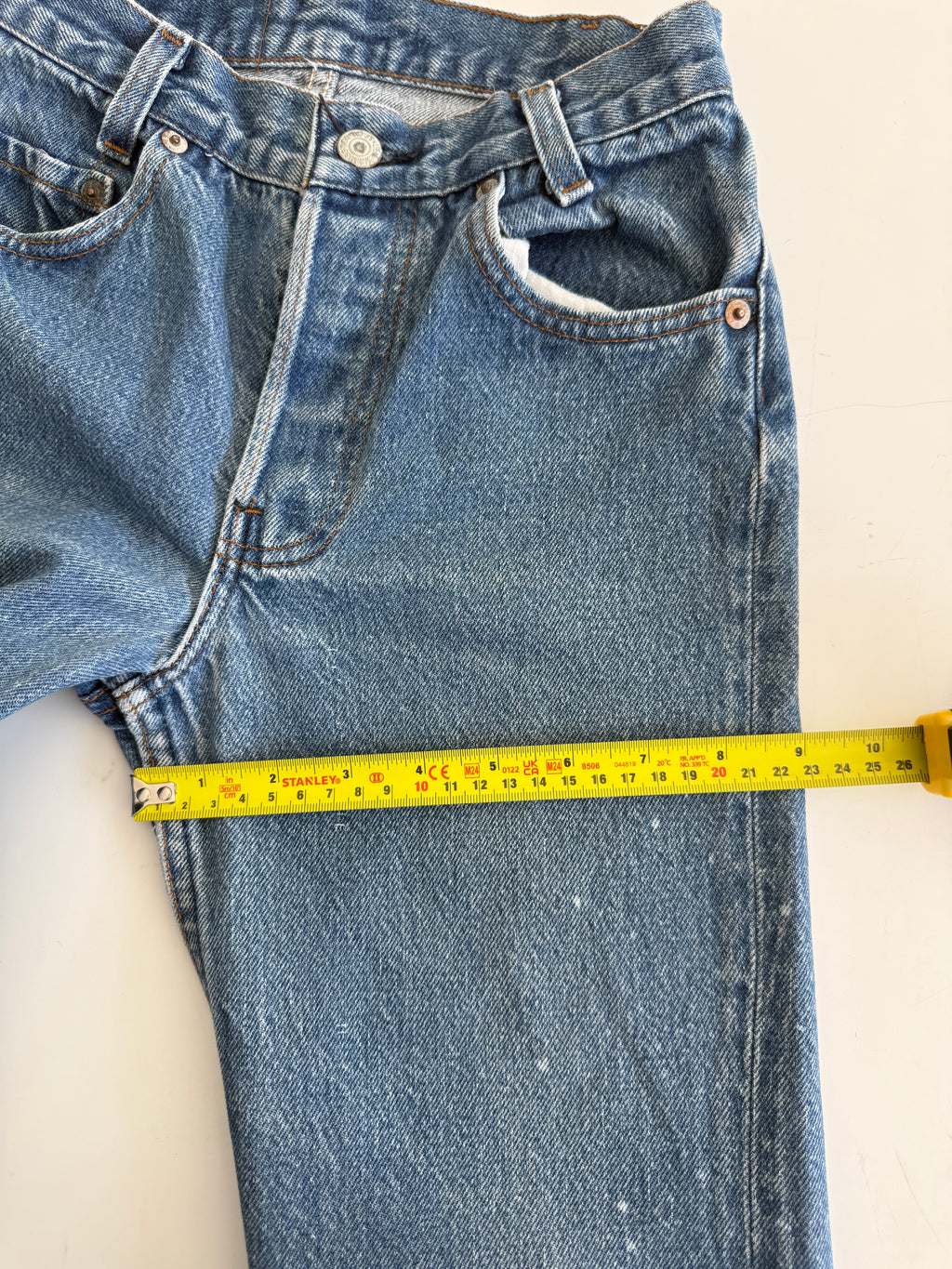 W23 L26 vintage Levis 701s 22/23” measured dark blue 701s 80s USA