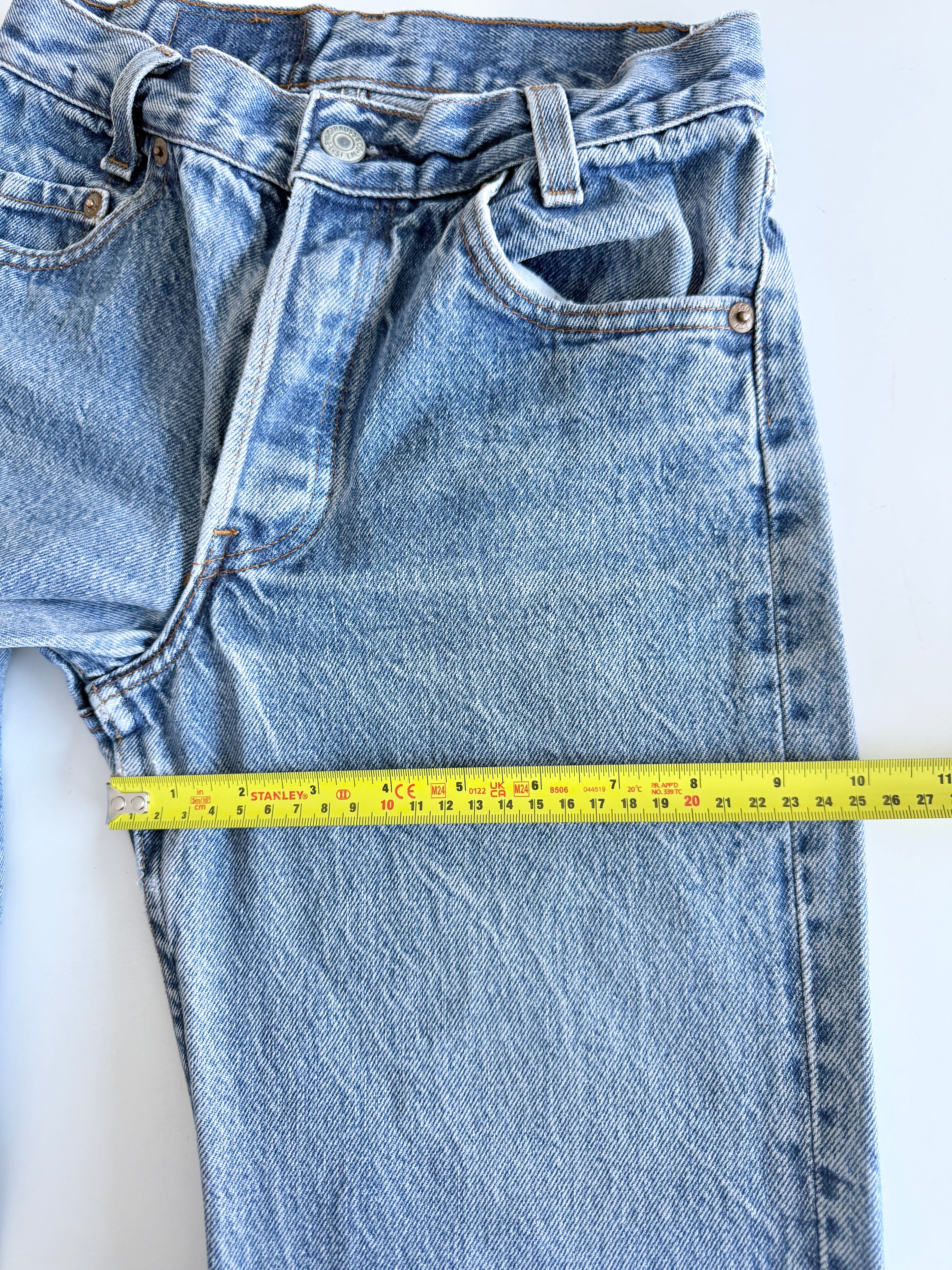 W23 L29 vintage Levis 701 22-24” measured waist faded denim made in USA 80s