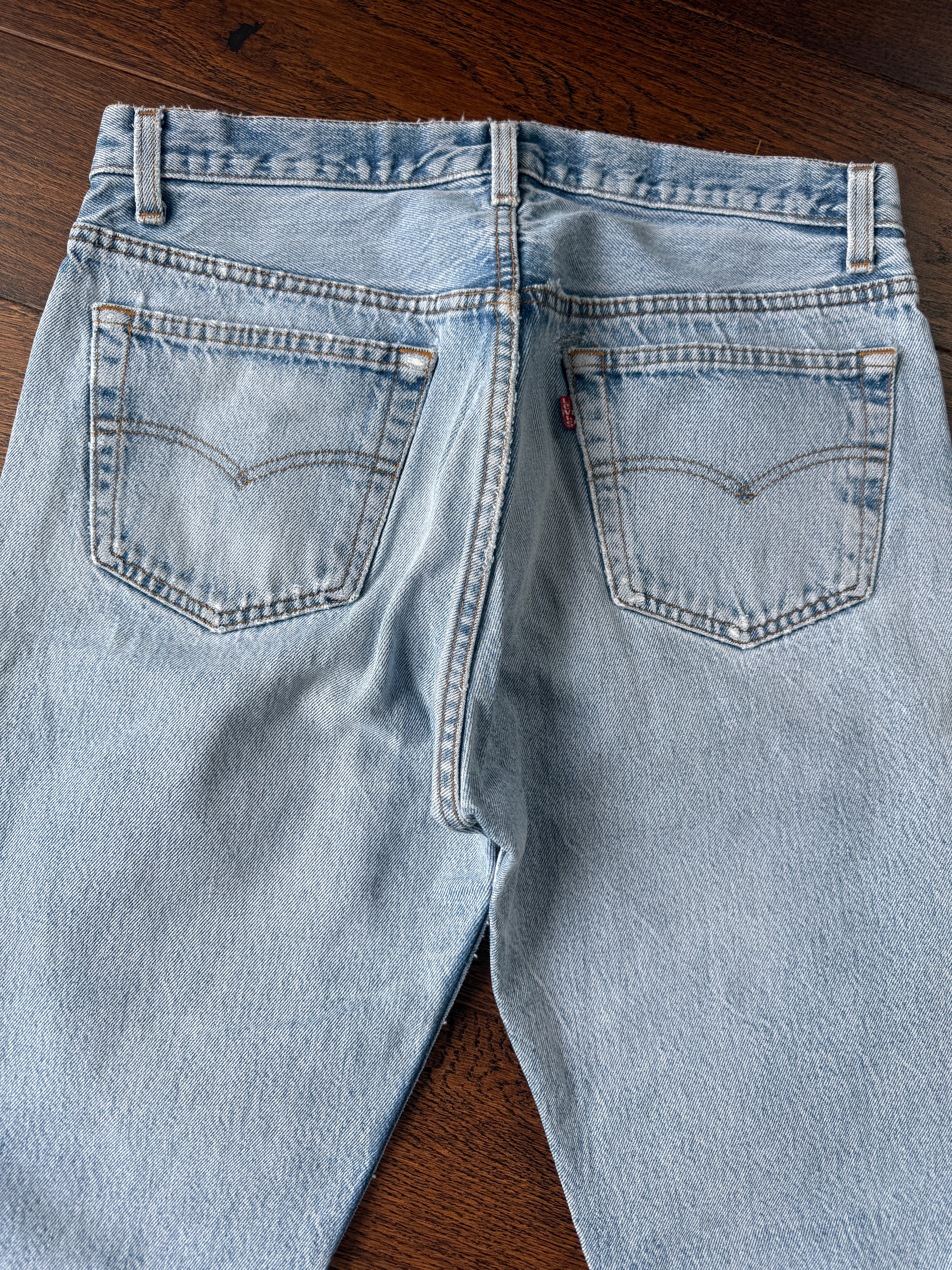 Levis 501 vintage w31 L28 Levi’s faded  blue made in USA 80s straight leg Levi’s 501 vintage 501  30/31” waist