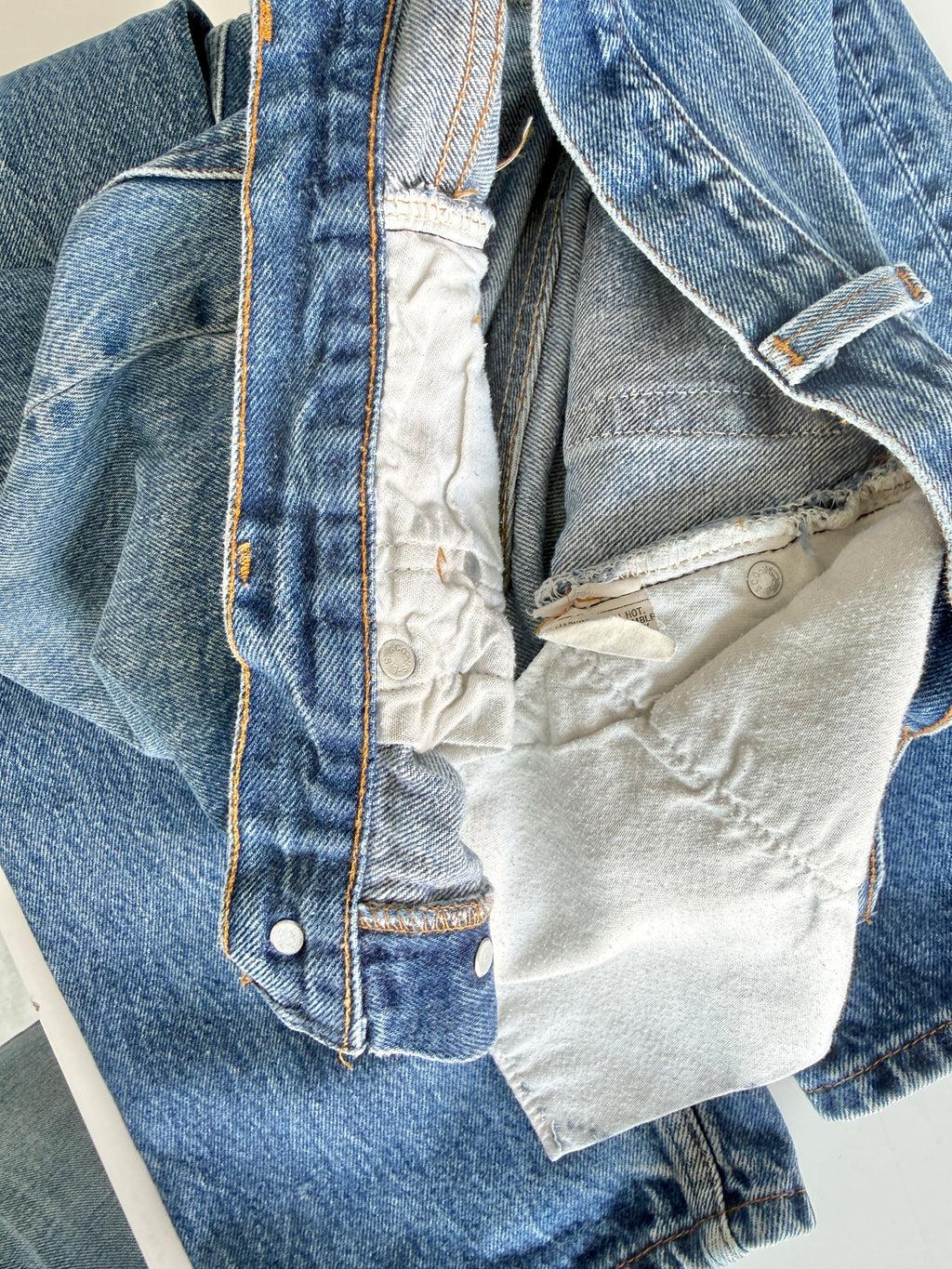 W26 L29 vintage Levis 501 dark faded blue 25/26” measured waist 501s 80s USA