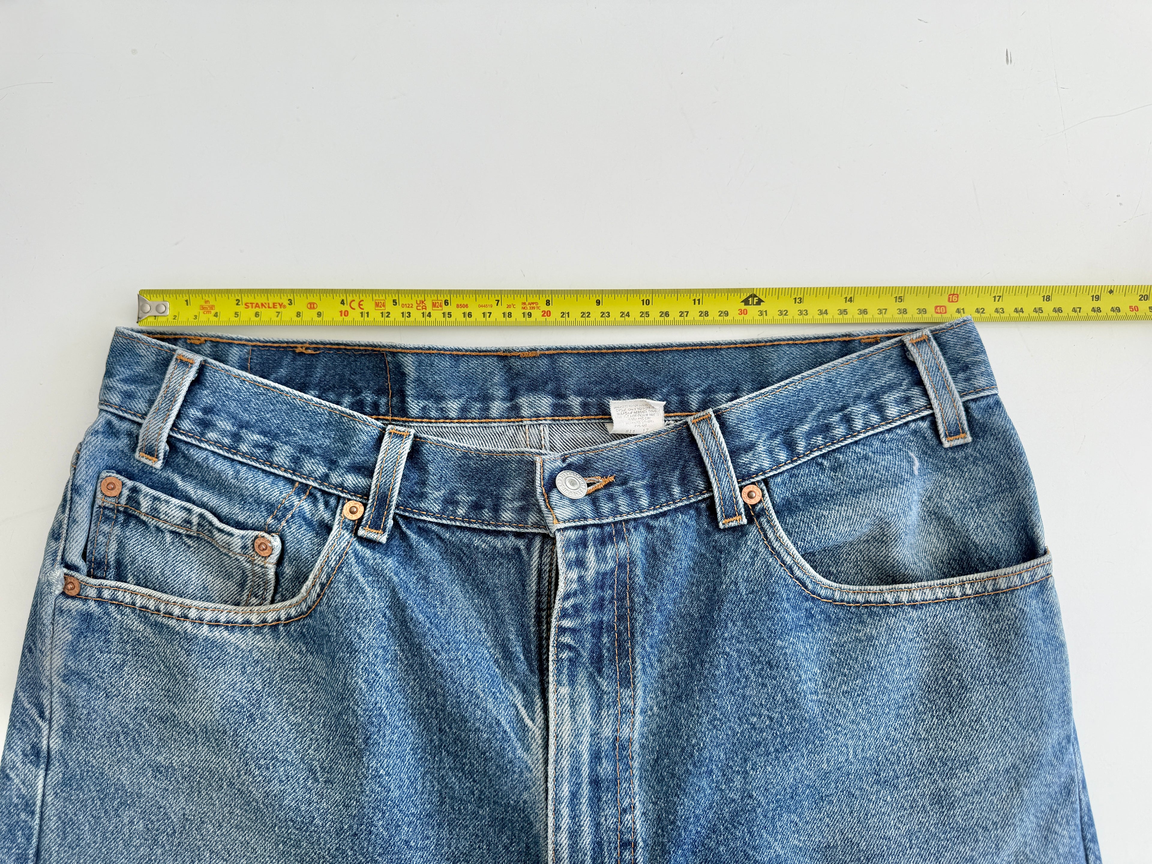 W34 L29 vintage Levis 505 32/34” measured waist dark faded USA 90s 505s