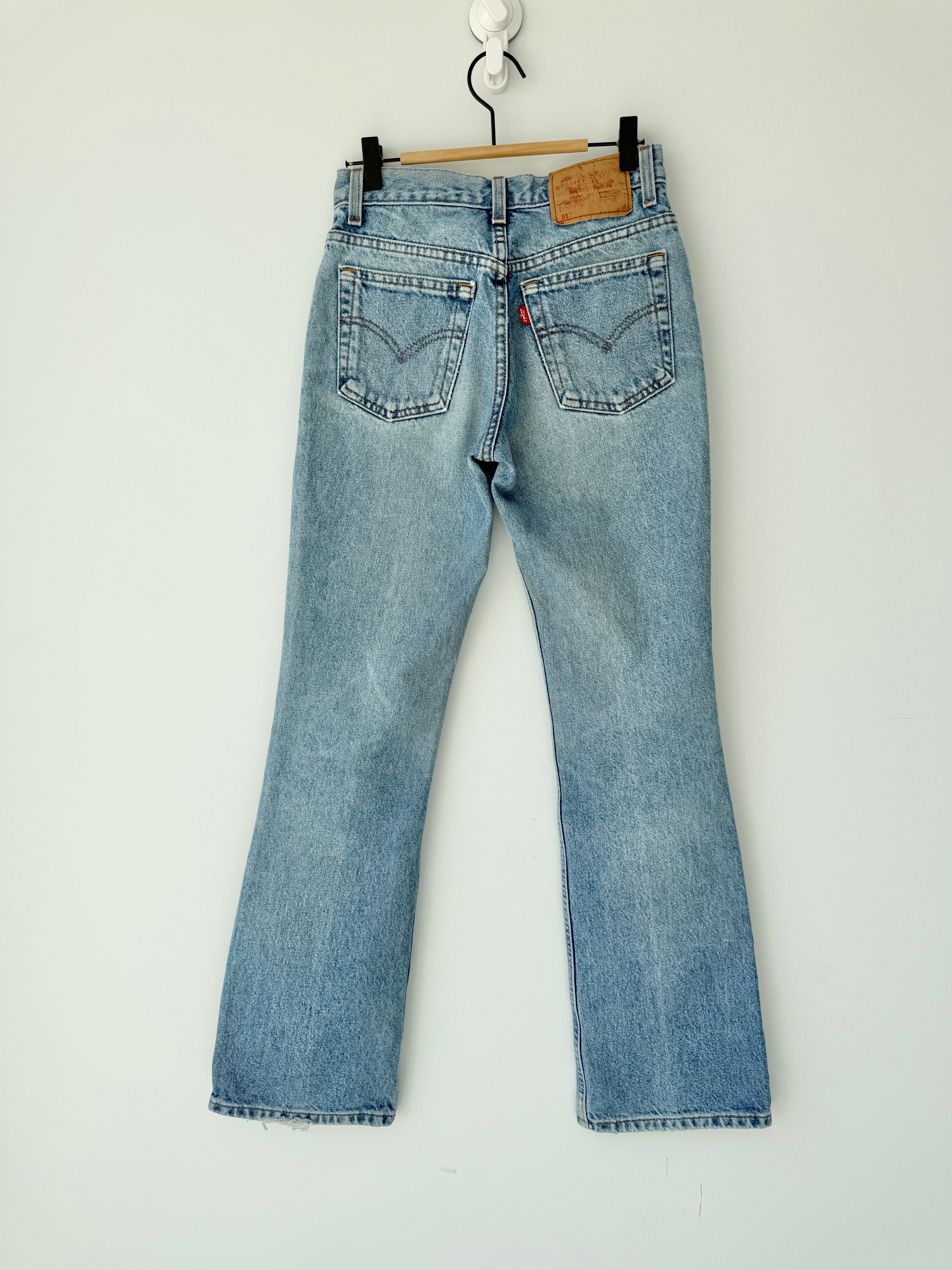 W24 L31 vintage Levis 517 26” measured medium faded blue denim Levi’s 517s