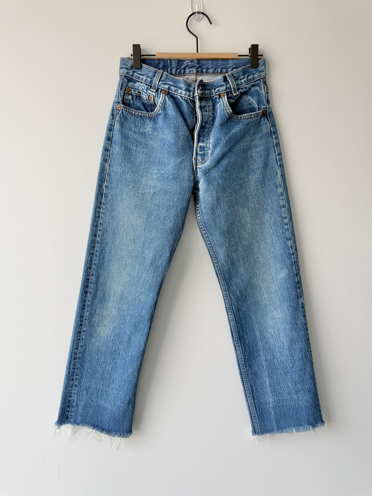 W27 L27 vintage Levis 701 0117 dark faded blue 29/30” measured waist 701 0117s 80s USA