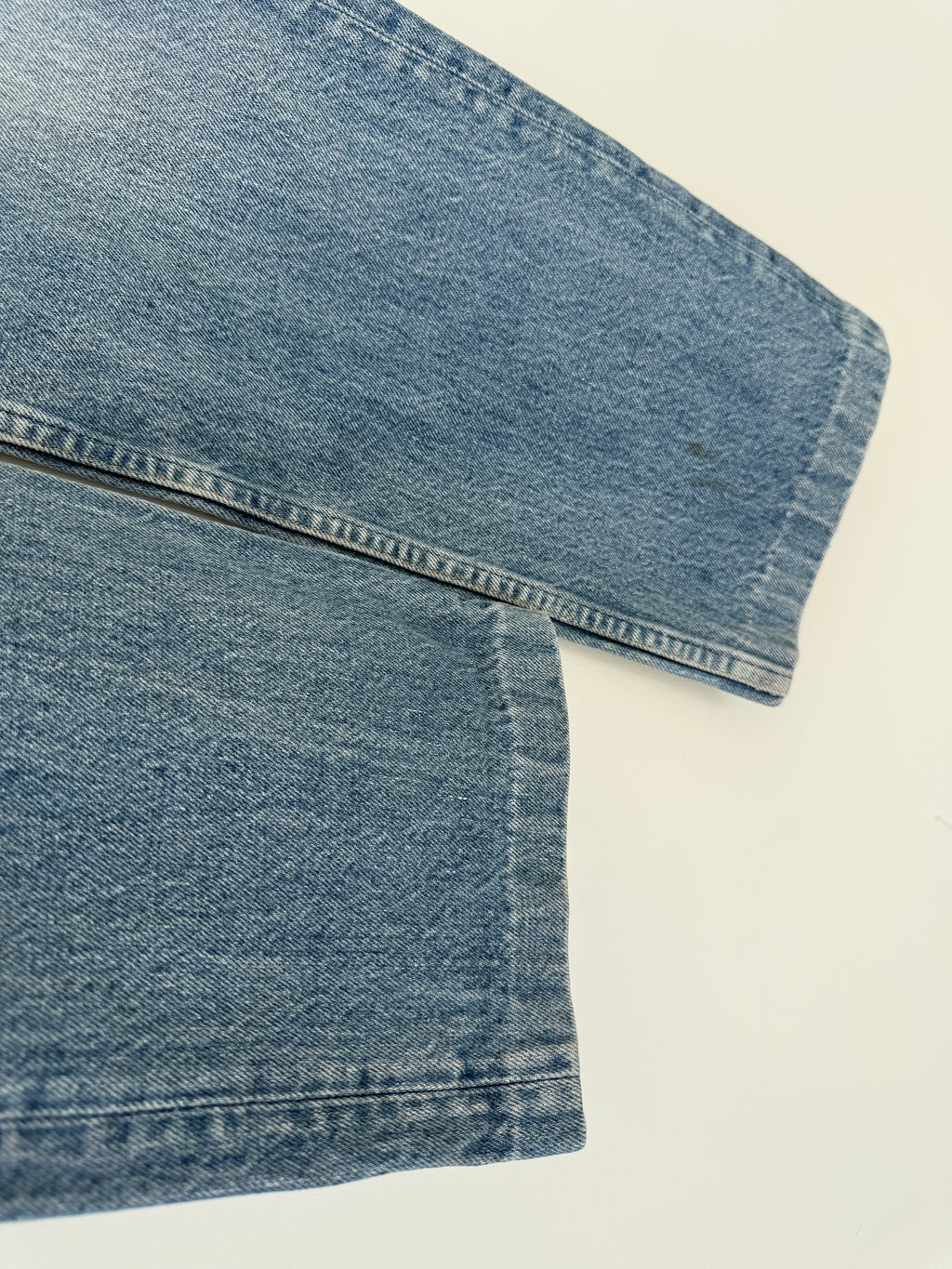 W28 L26 vintage Levis 501 26/28” measured medium faded blue denim 80s Levi’s USA 501s