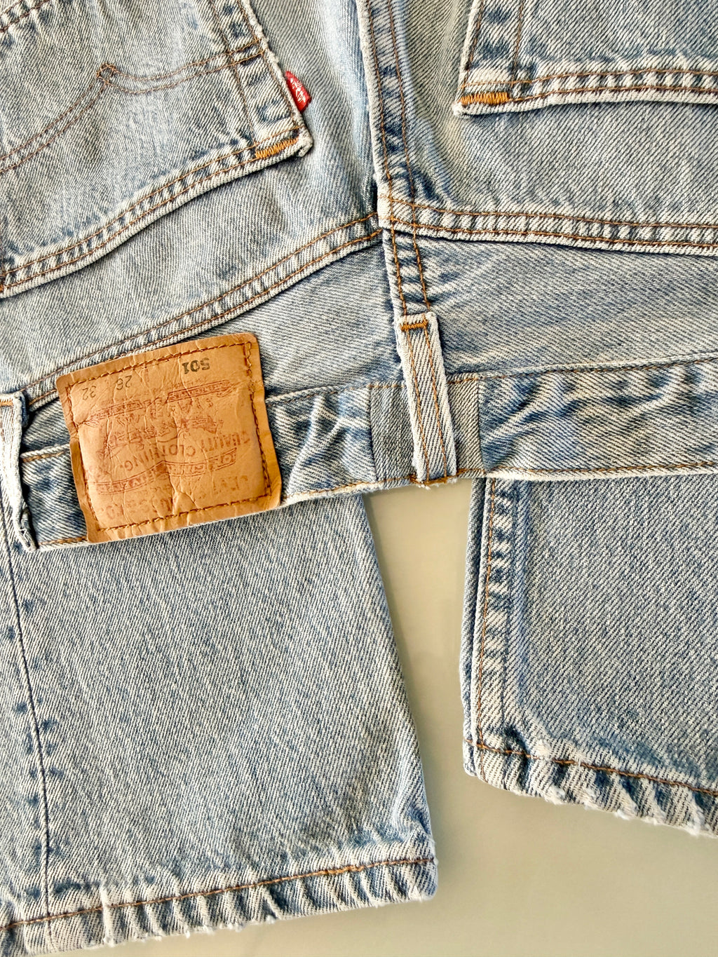 W25 L31 vintage Levis 501 25” measured light medium blue 90s Levi’s 501s USA re done