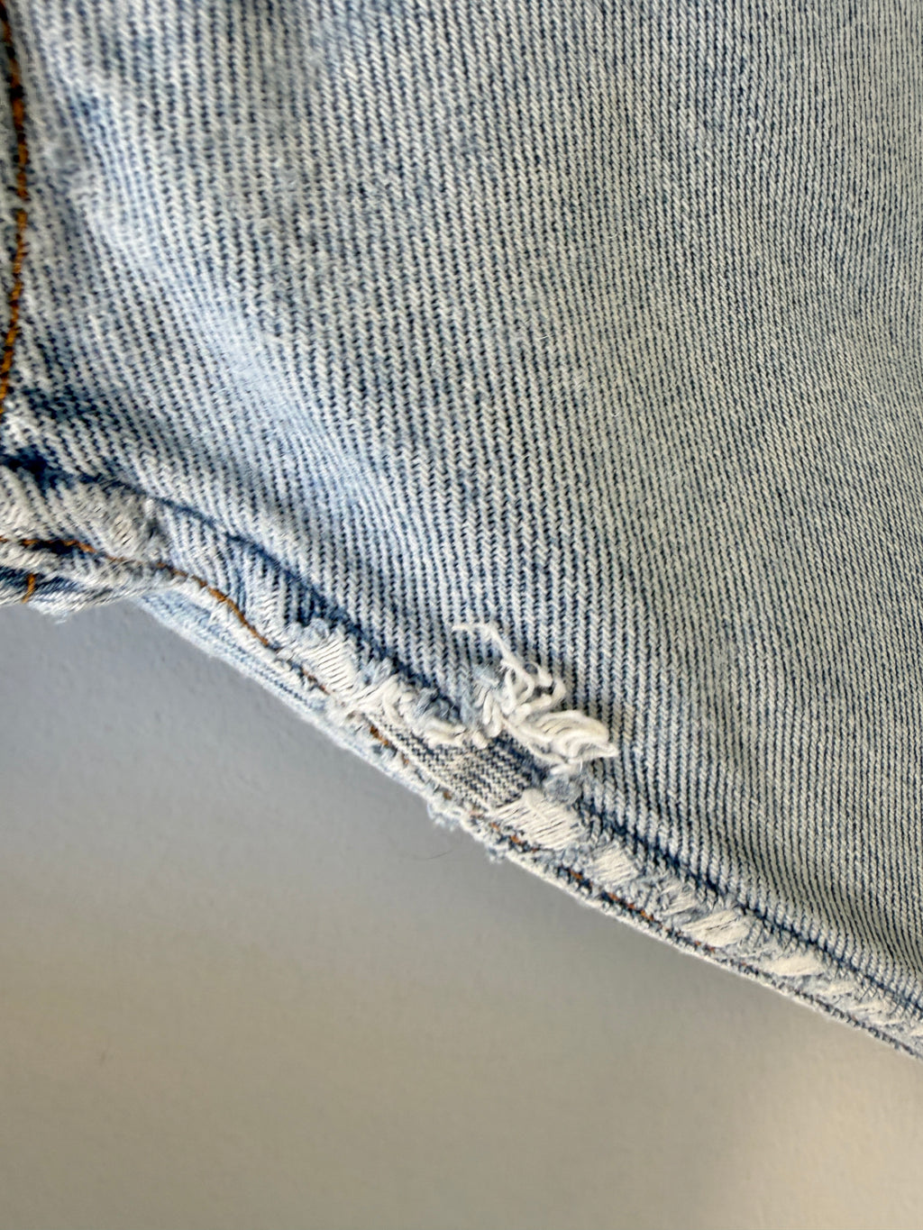 Soft W28 L30 vintage Levis 501s 28” measured light blue 501s 90s USA  distressed