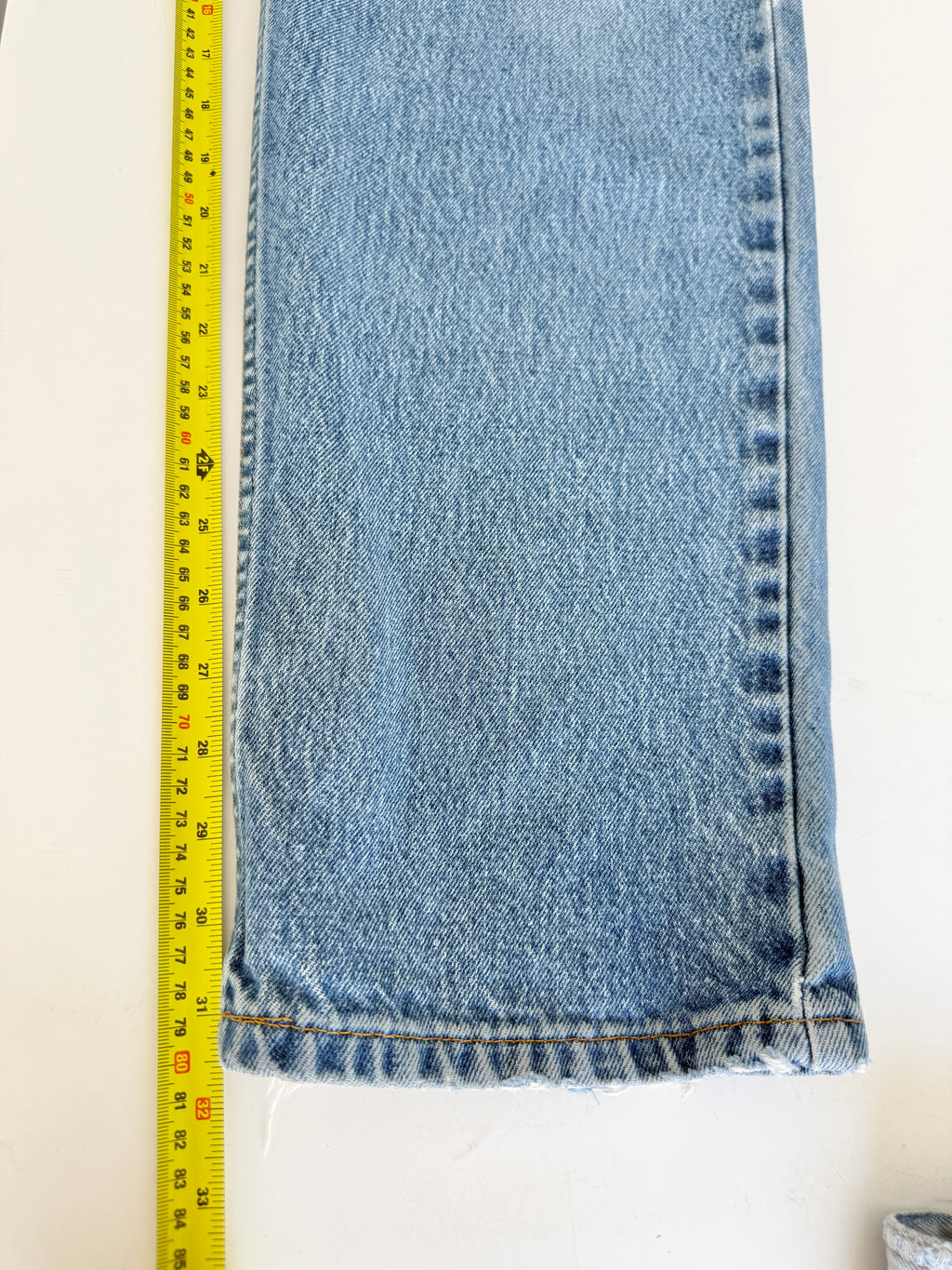 W36 L31 vintage Levis 505 medium blue 35/37” measured waist 501s 90s USA