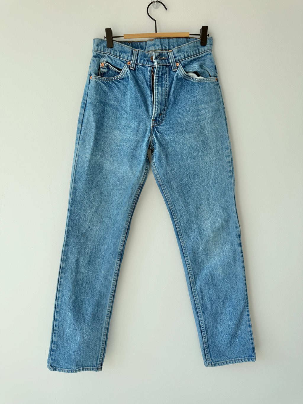 W27 L31 vintage Levis 509 27” measured medium blue faded  80/90s 509s
