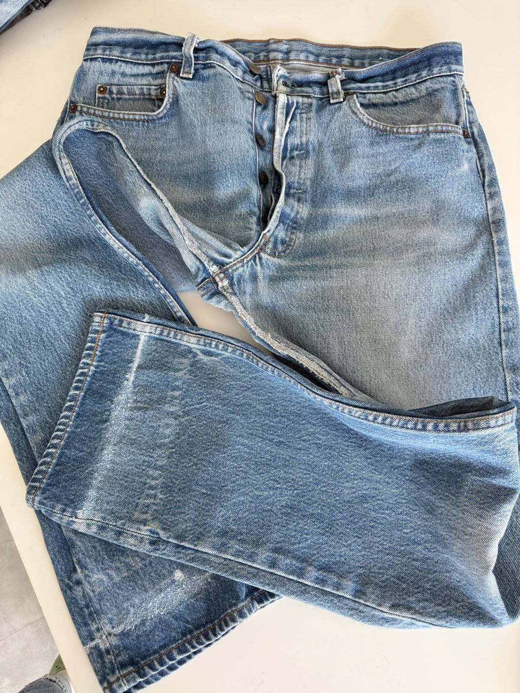 W34 L30 vintage Levis 501 33-34” measured dark faded blue denim 80s Levi’s 501s USA