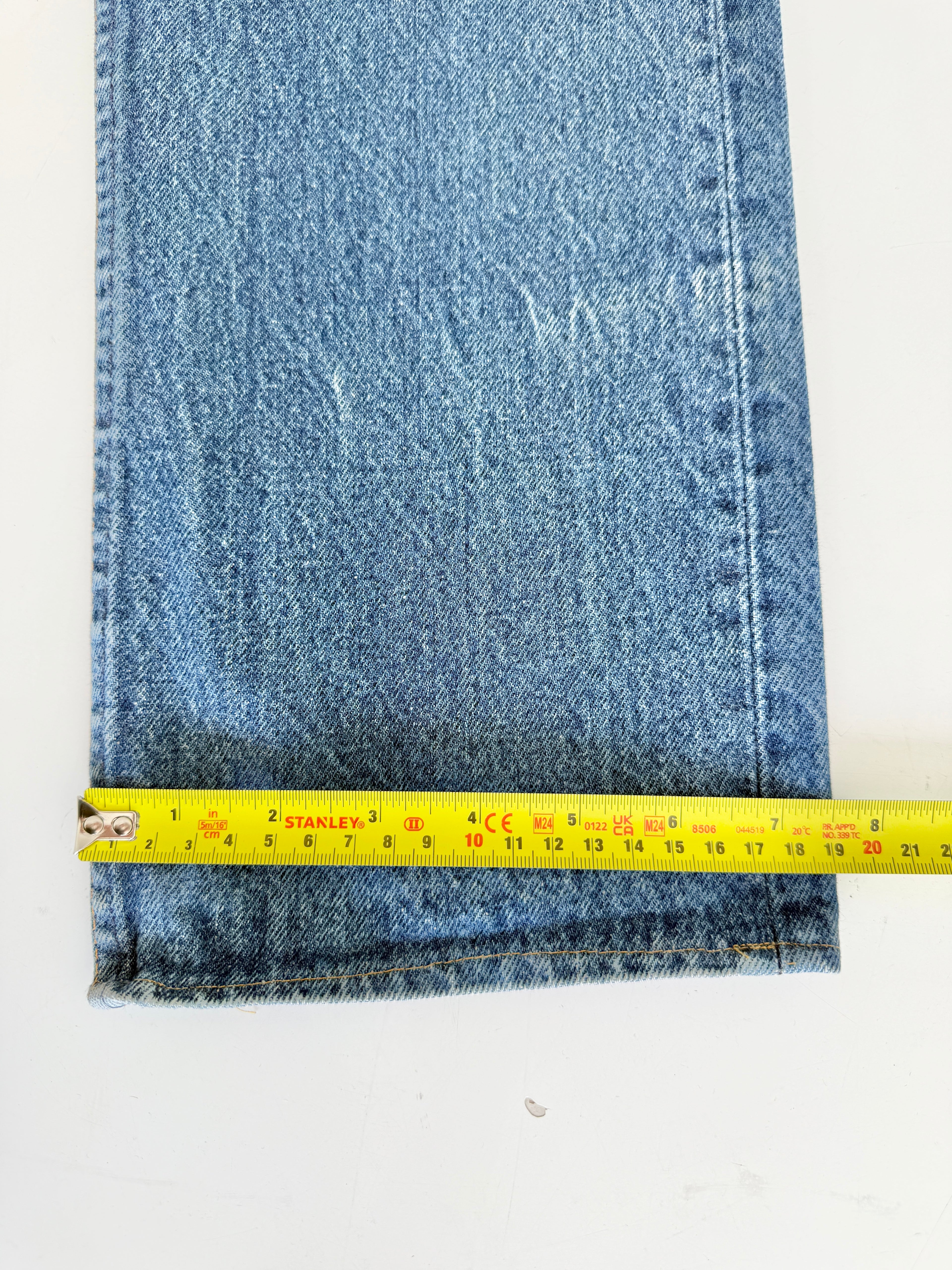 Soft W29 L30 vintage Levis 501s 28/29” measured dark fade whiskers blue denim Levi’s 501s 80s USA