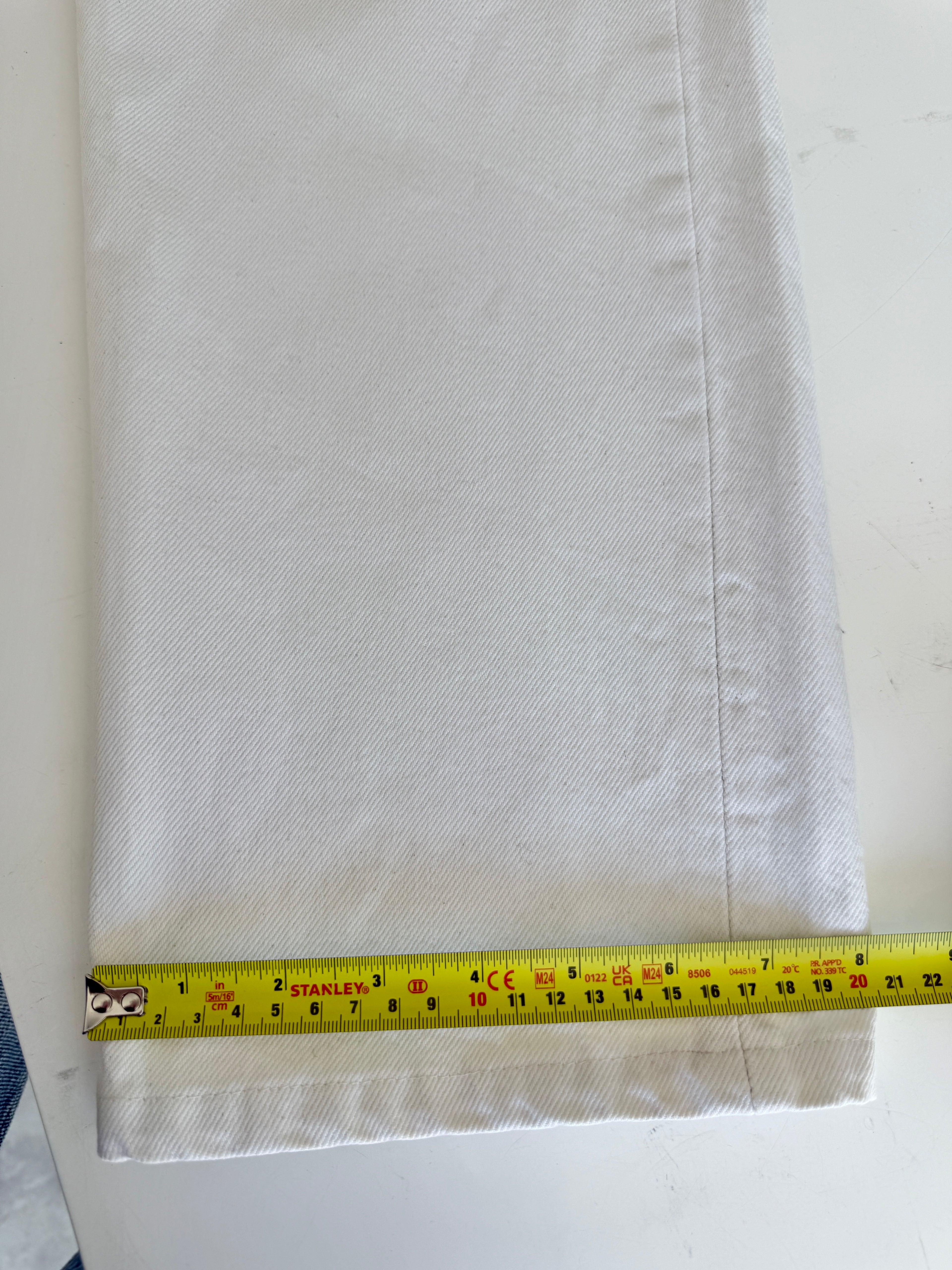 W31 L30 vintage Levis 501 30/31” measured white denim 90s Levi’s 501s