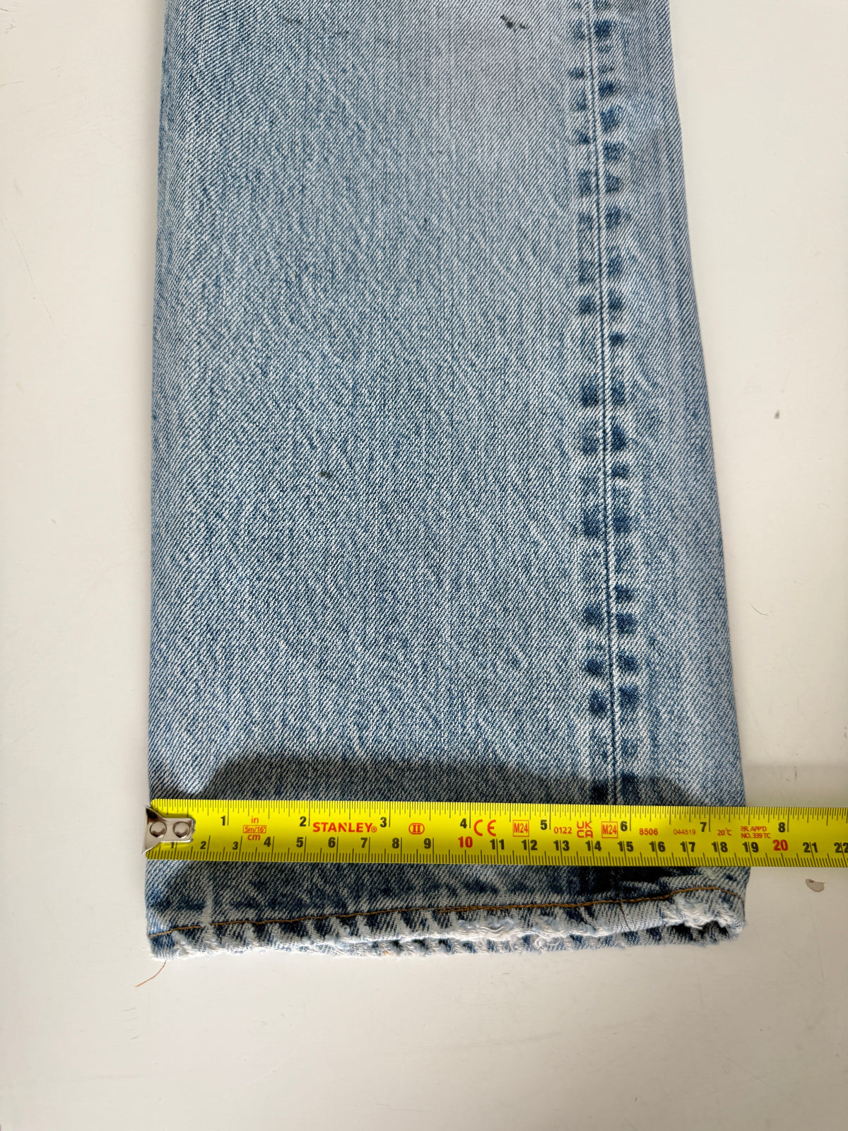 Selvedge W28 L30 vintage Levis 501s 26/28” measured whisker light blue fade 70s selvedge 501s USA