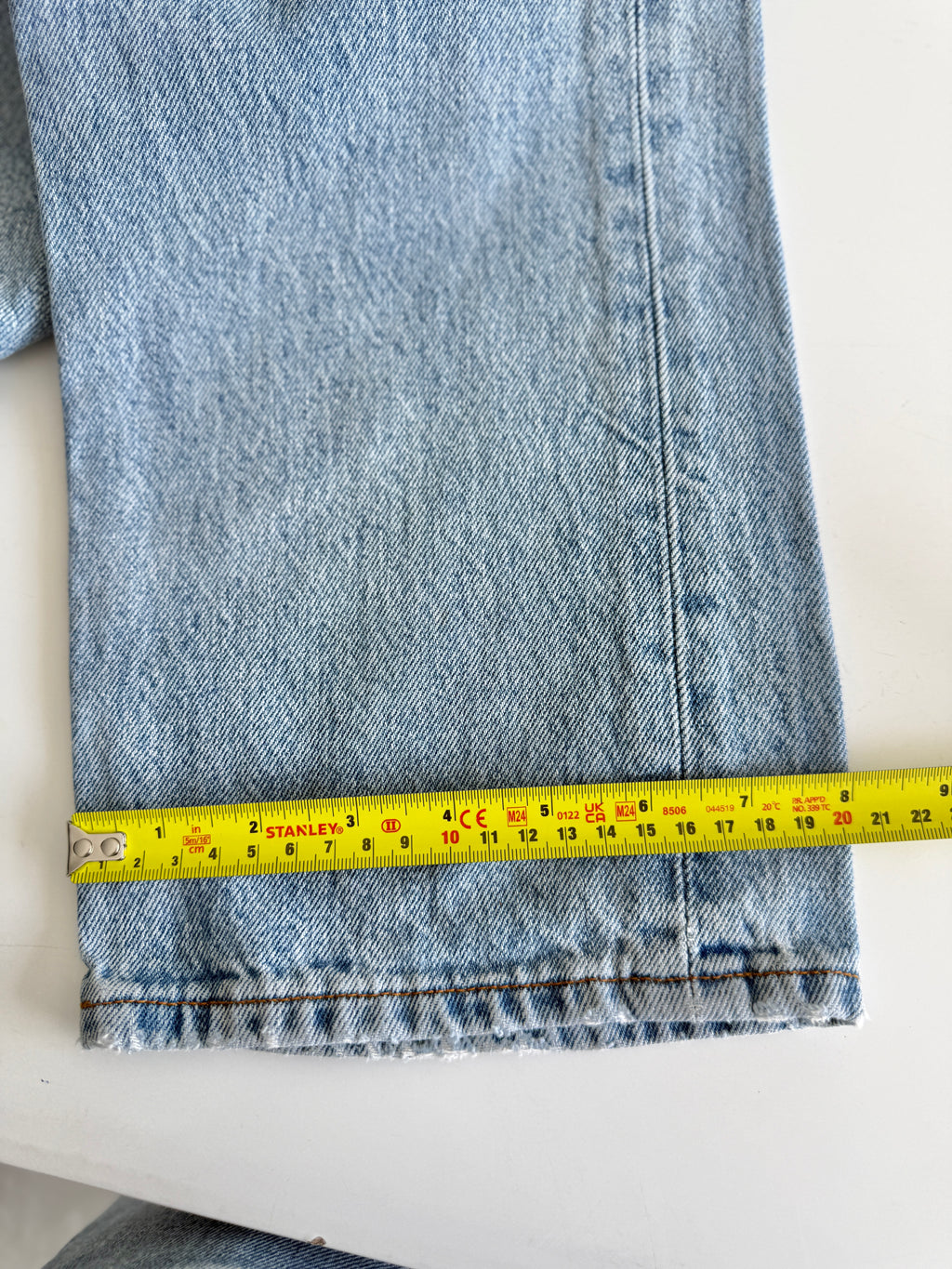 W29 L35 vintage Levis 501 28-29” measured light blue faded 90s denim Levi’s 501s