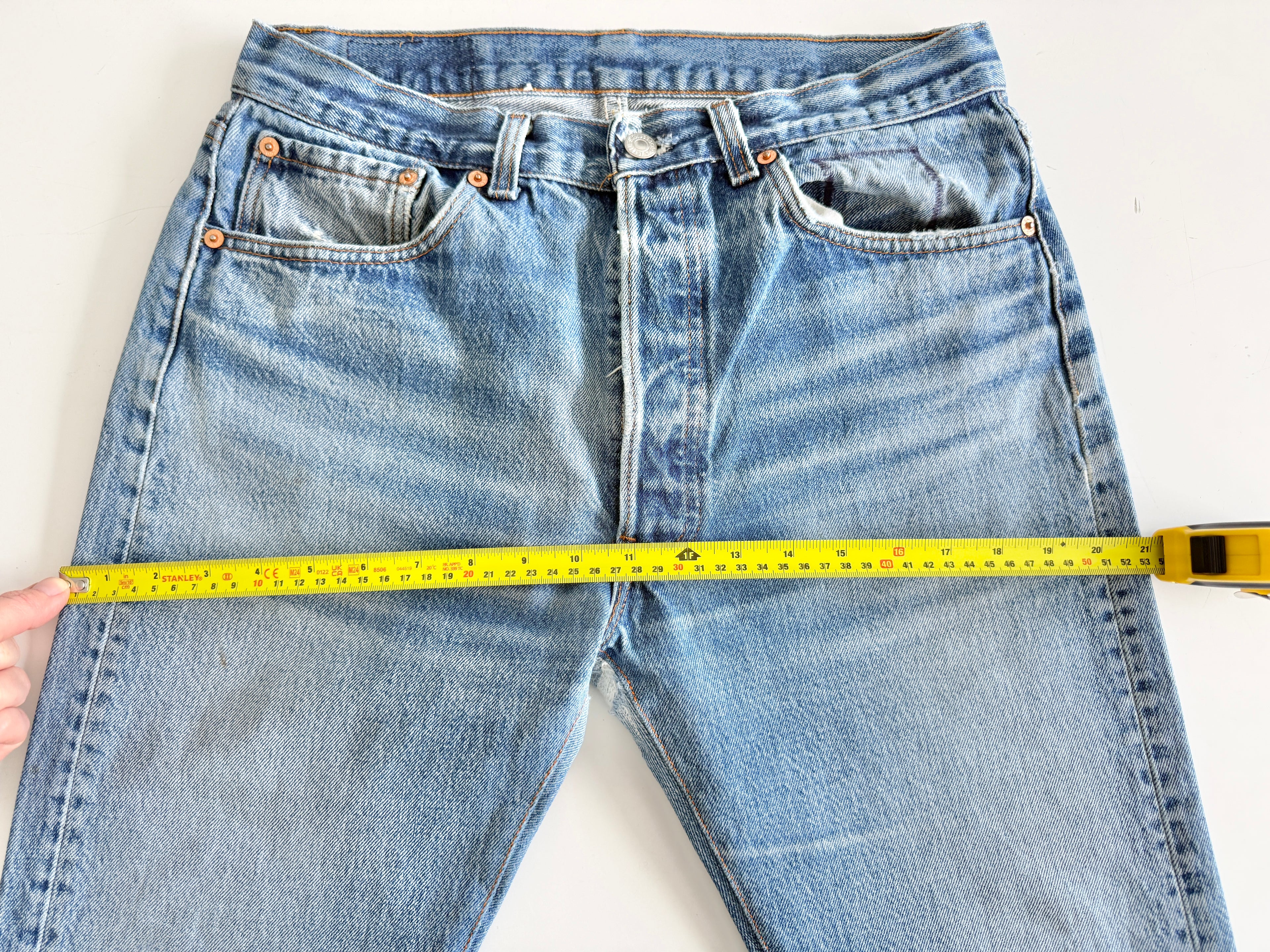 W30 L27 vintage Levis 501 29/30” dark blue faded Levi’s 501s USA 80s collectors addition