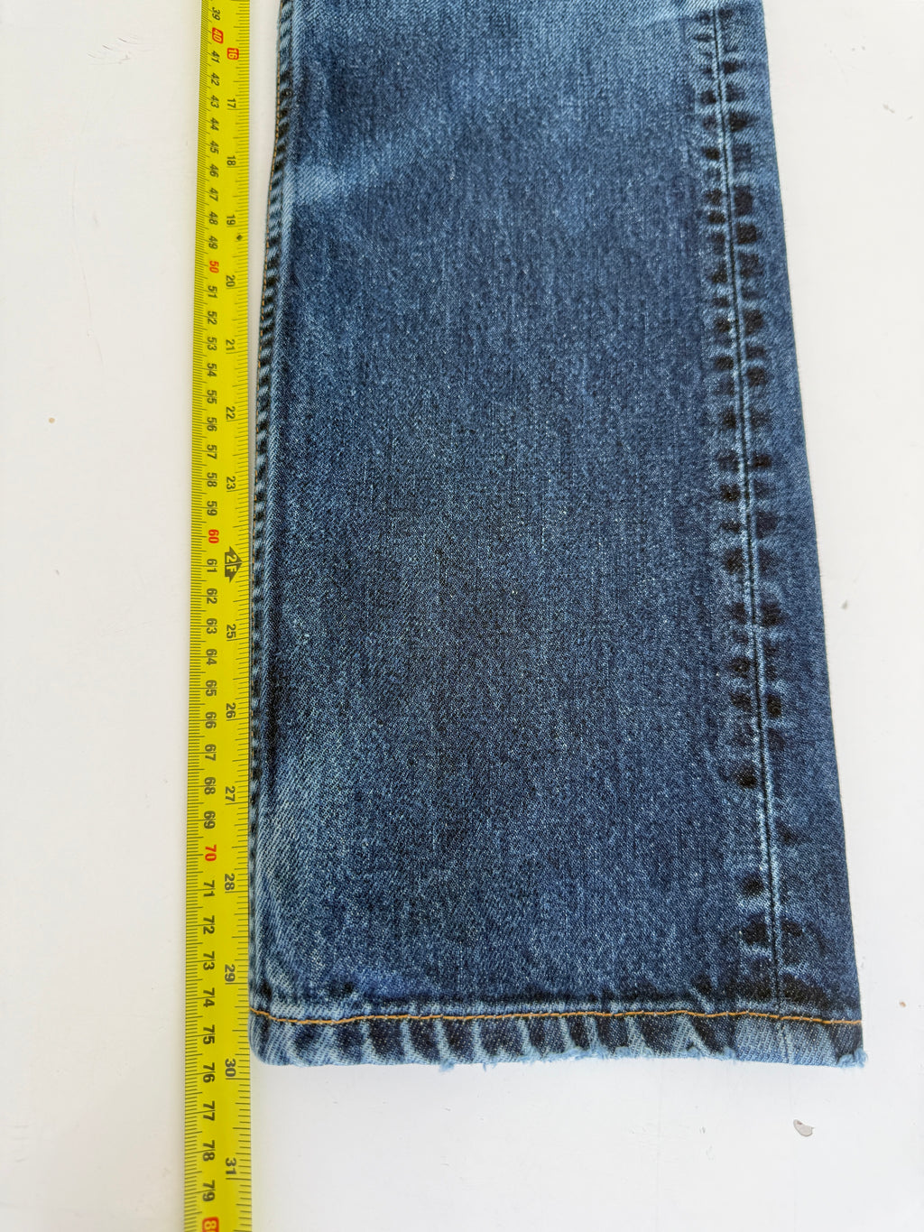 W24 L29 vintage Levis 501 23/24” measured waist dark indigo faded blue 501s