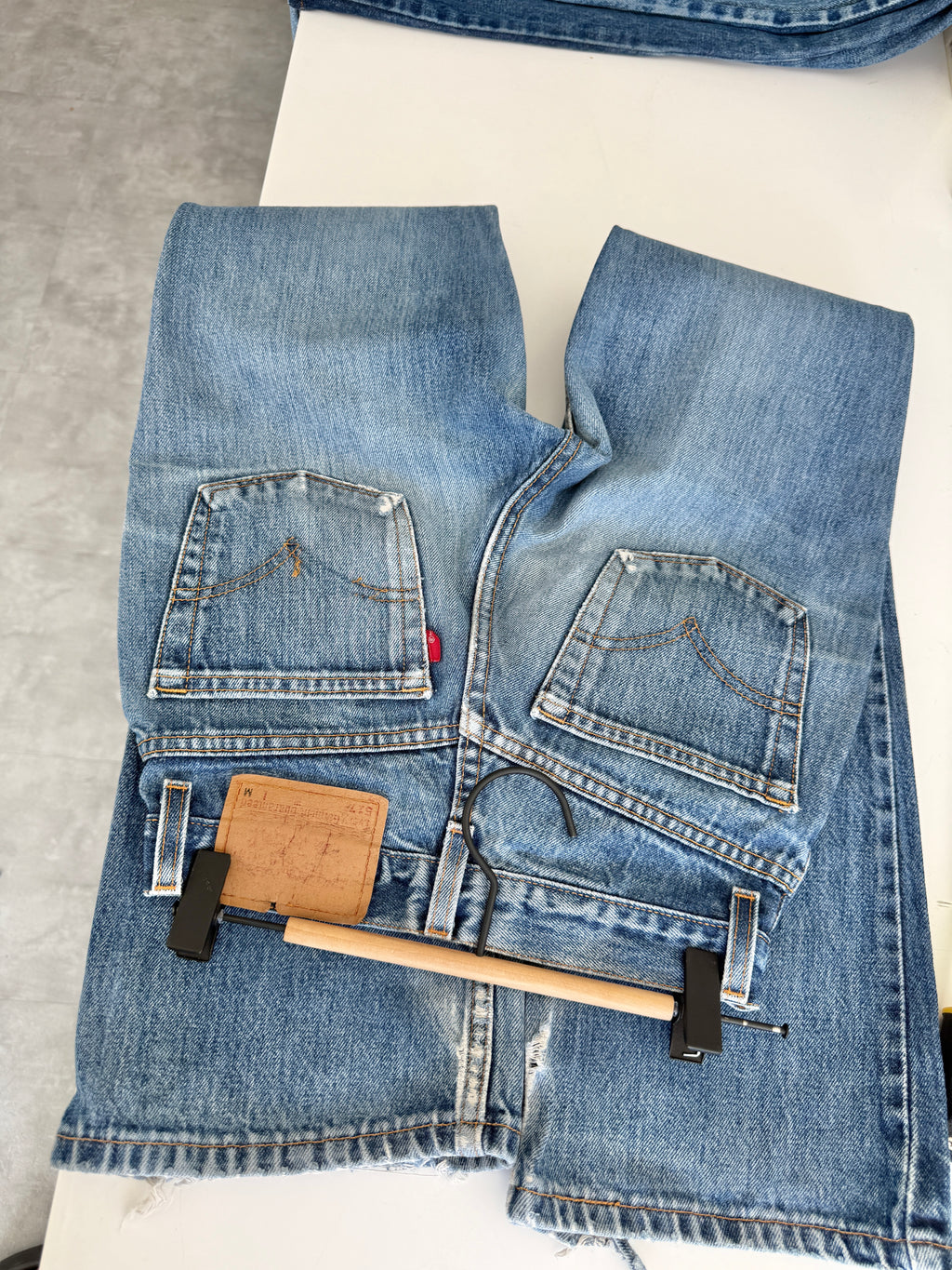 W24 L31 vintage Levis 517 24” measured waist dark faded blue USA 90s 517s