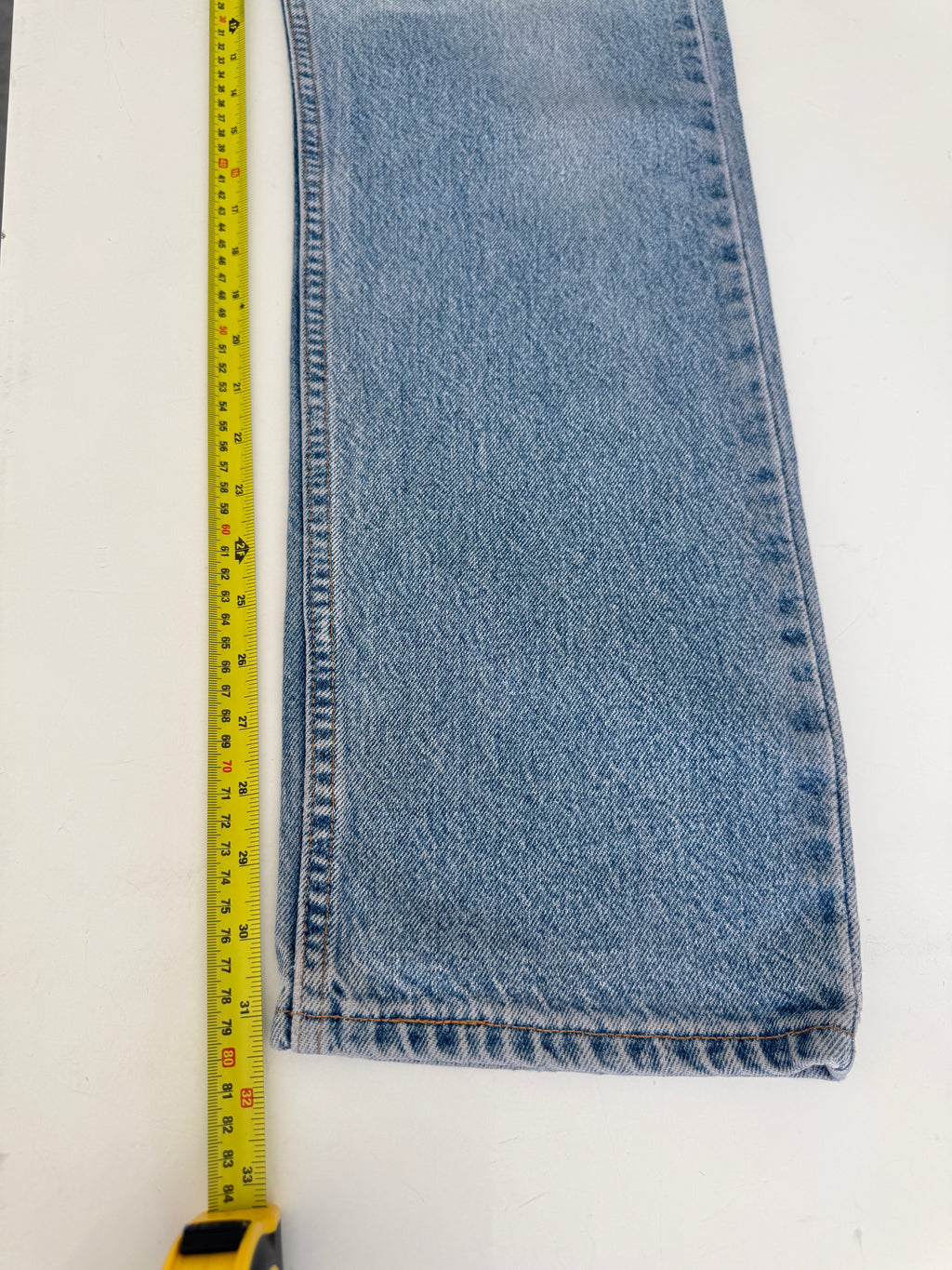 W31 L31 vintage Levis 505 30/32” measured waist medium blue faded  90s 505s