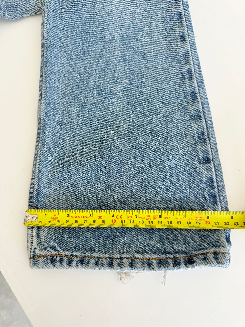 W24 L31 vintage Levis 517 26” measured medium faded blue denim Levi’s 517s