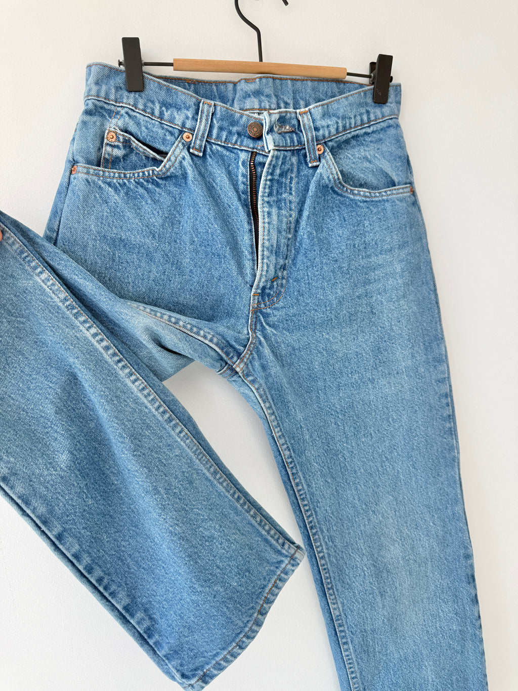 W27 L31 vintage Levis 509 27” measured medium blue faded  80/90s 509s