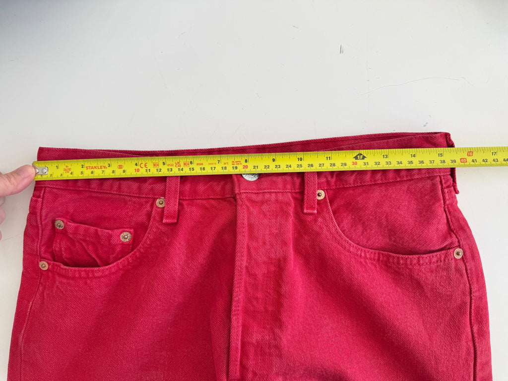 W30 L28 vintage Levis 501 29/30” measured waist red 90s 501s