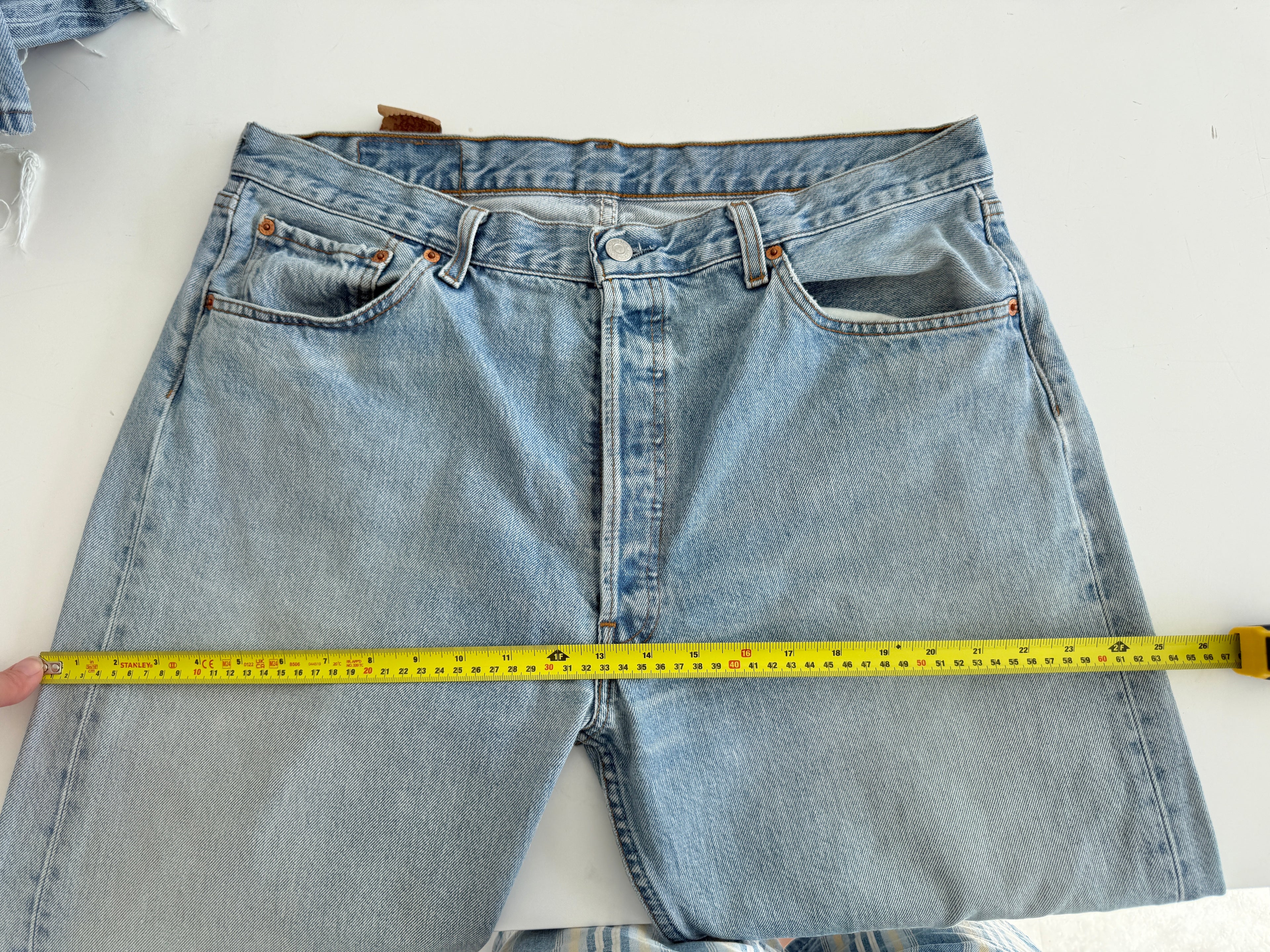 Soft W36 L34 vintage Levis 501 35/36” measured waist light faded 501s 90s denim