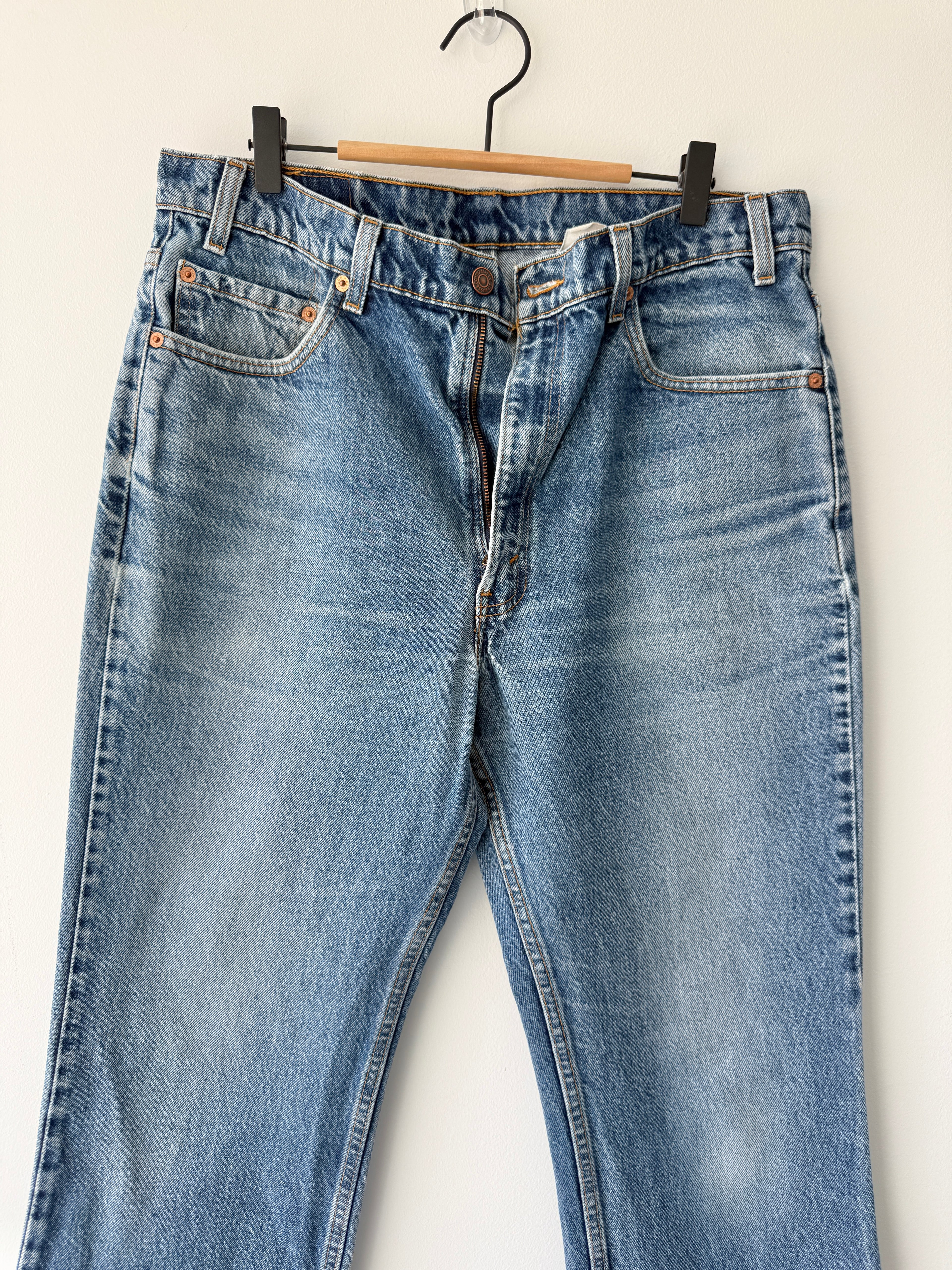 W33 L31 vintage Levis 517 33” measured waist medium faded blue 90s 517s