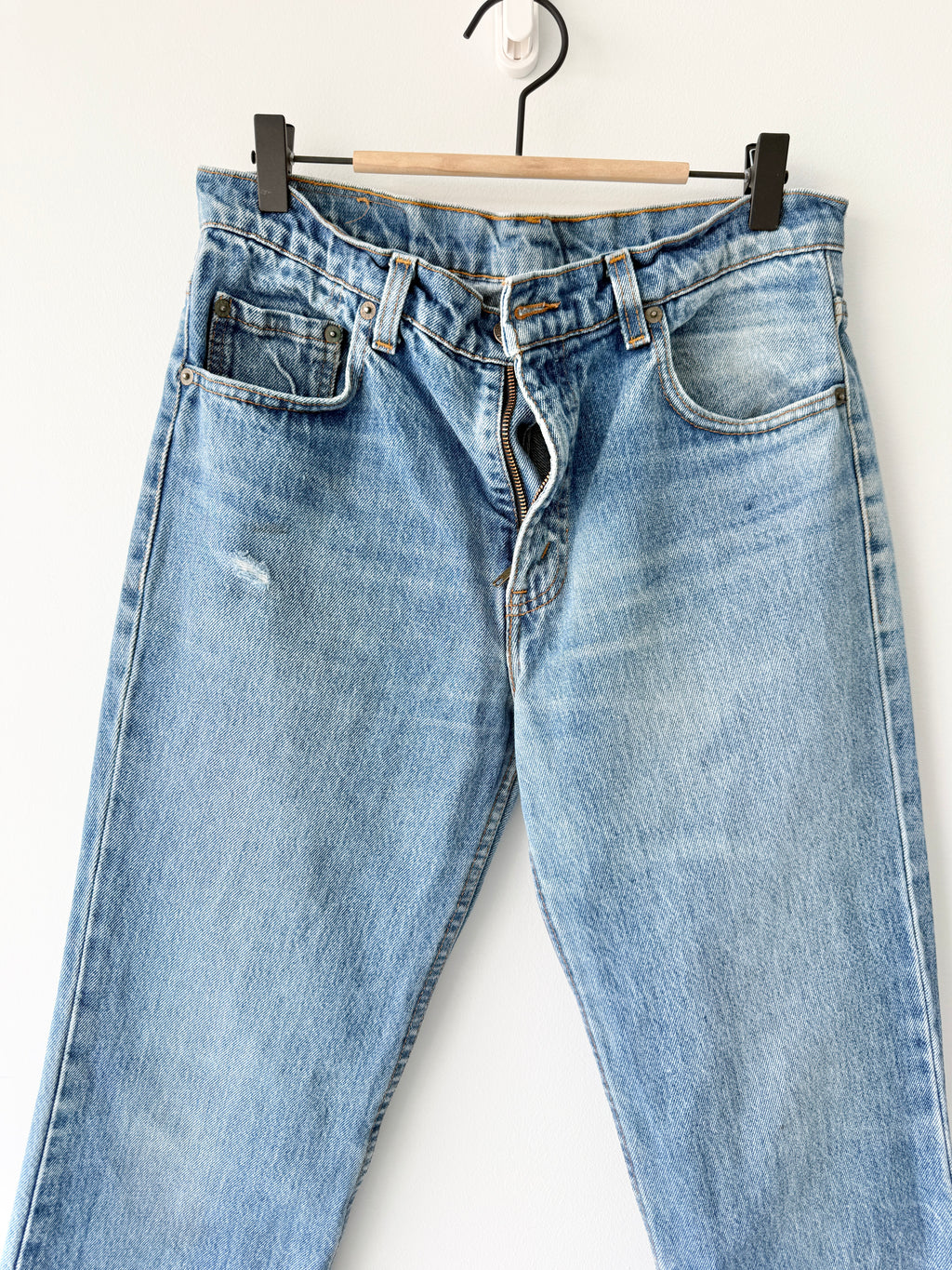 W30 L29 vintage Levis 603 30”measured medium blue 80s 603s